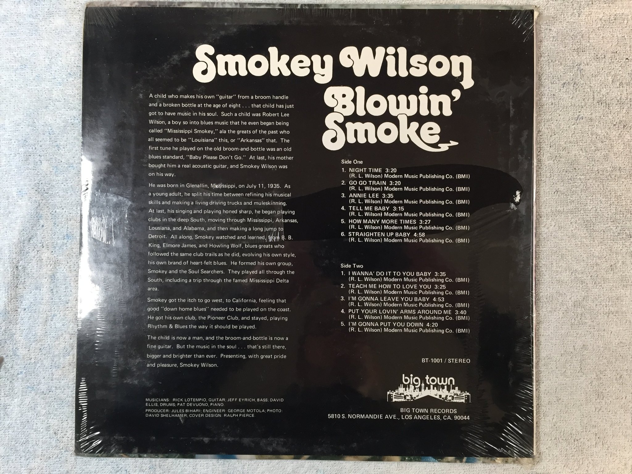 Omslagsbild för skivan SMOKEY WILSON blown smoke LP -77 US BIG TOWN BT-1001 S/S blues 