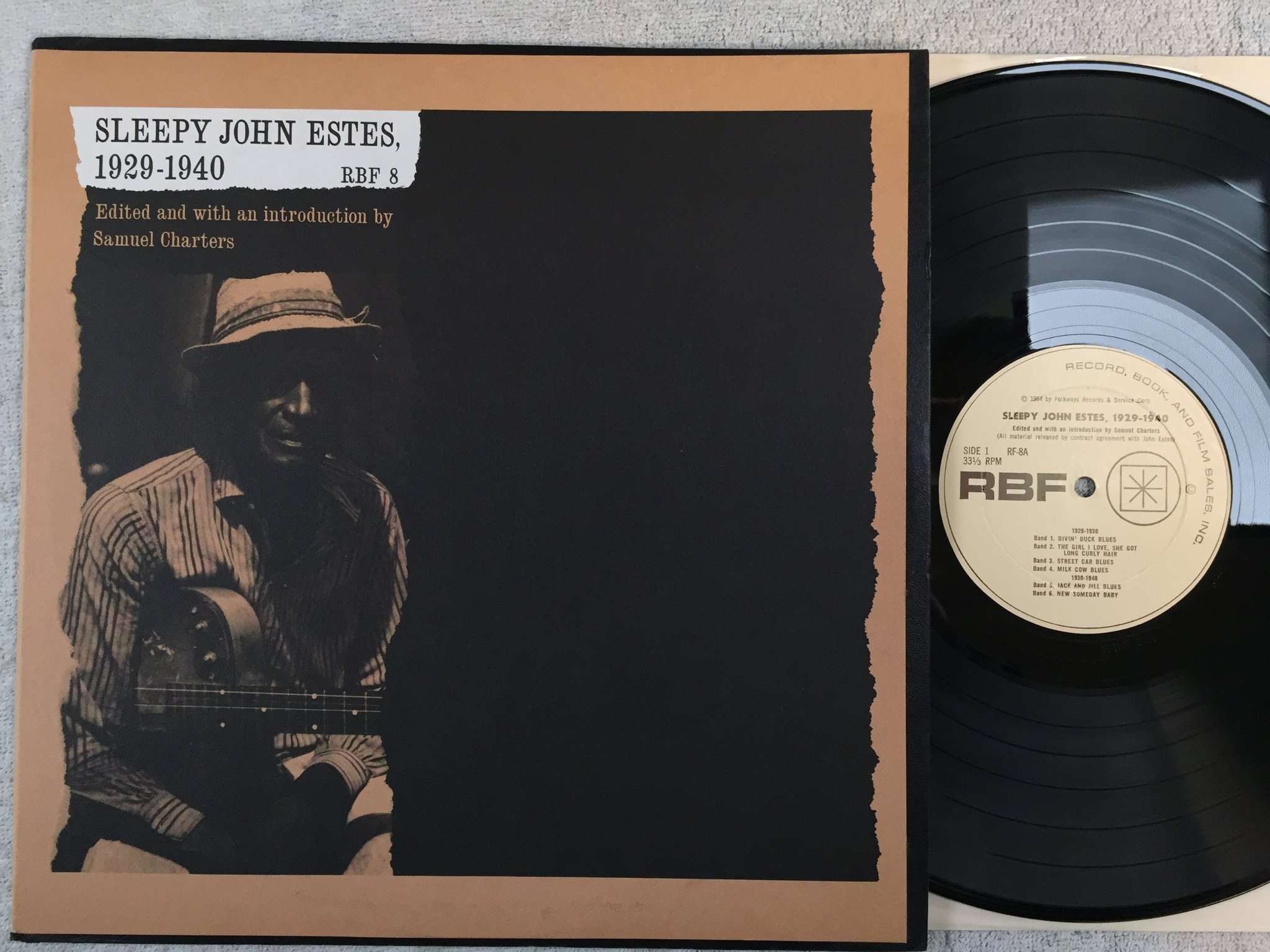 Omslagsbild för skivan SLEEPY JOHN ESTES 1929-1940 LP -64 US rbf RBF 8