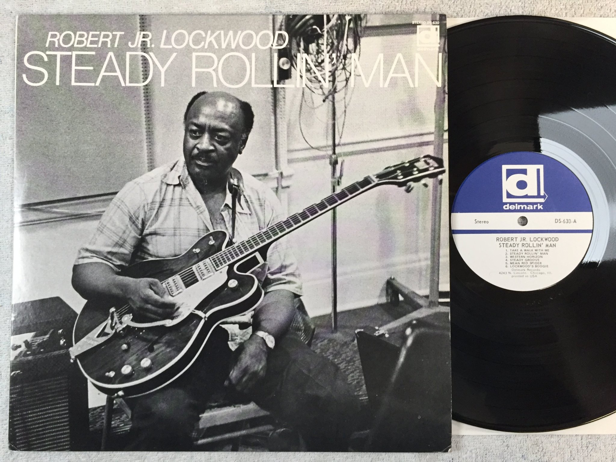 Omslagsbild för skivan ROBERT JR LOCKWOOD steady rollin man LP US DELMARK DS-630