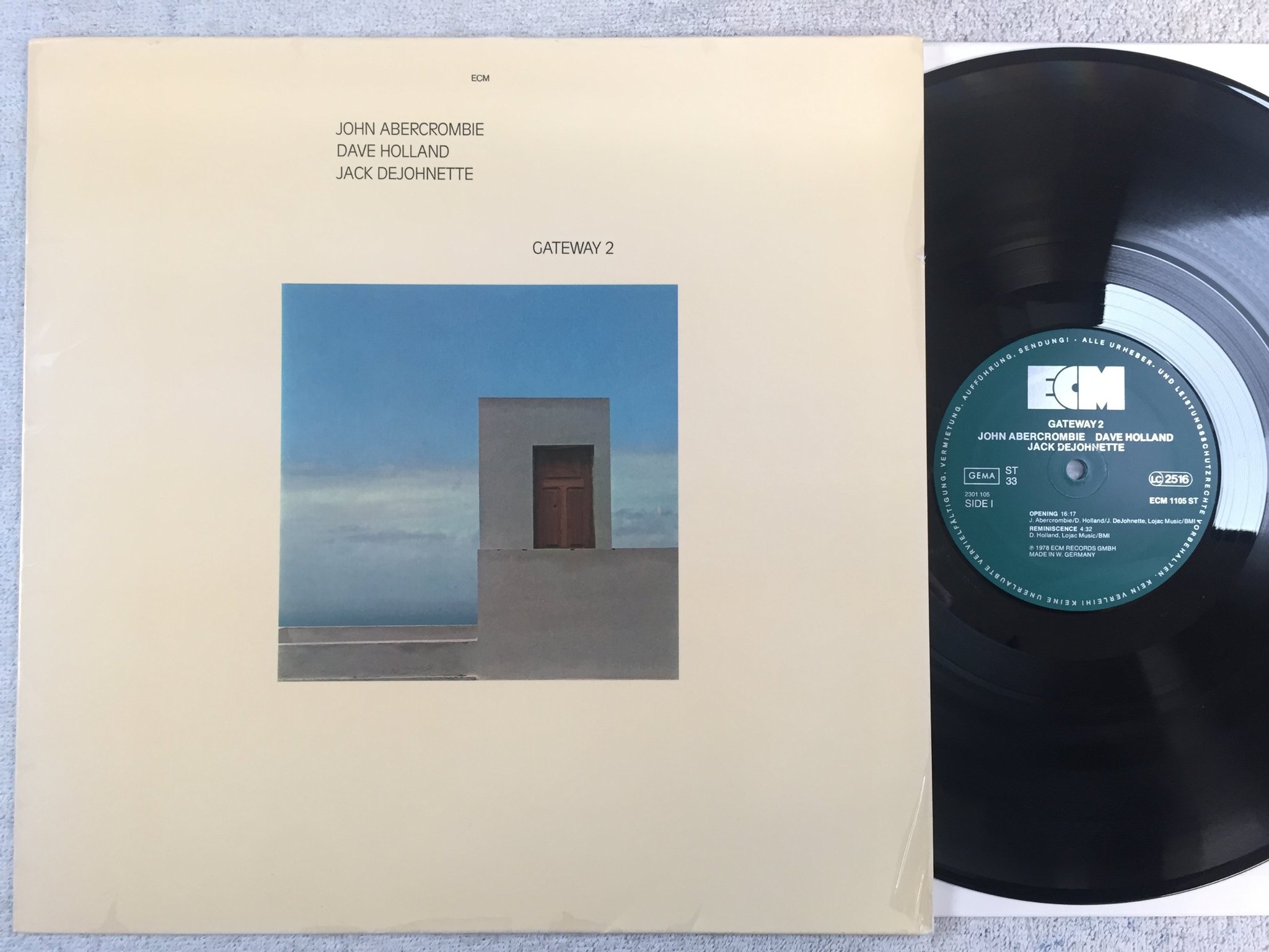 Omslagsbild för skivan JOHN ABERCROMBIE gateway 2 LP -78 Ger ECM 1105 ST