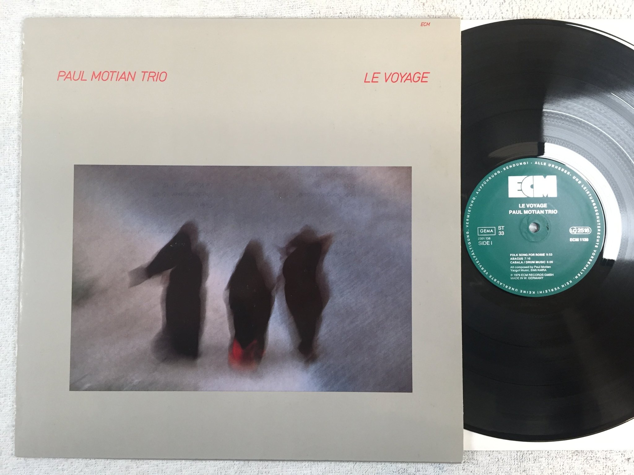 Omslagsbild för skivan PAUL MOTIAN TRIO le voyage LP -79 Ger ECM ST 1138 