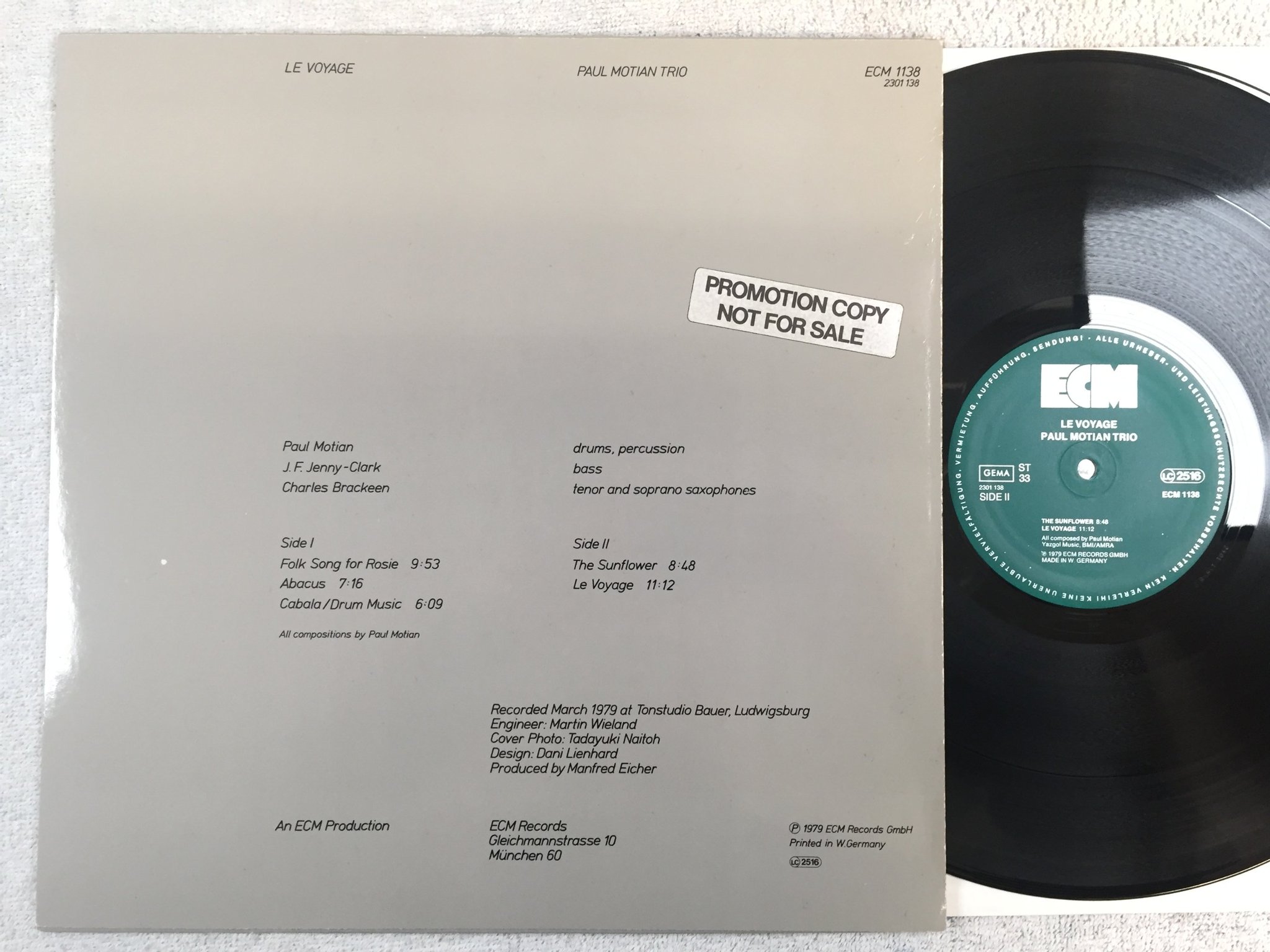 Omslagsbild för skivan PAUL MOTIAN TRIO le voyage LP -79 Ger ECM ST 1138 