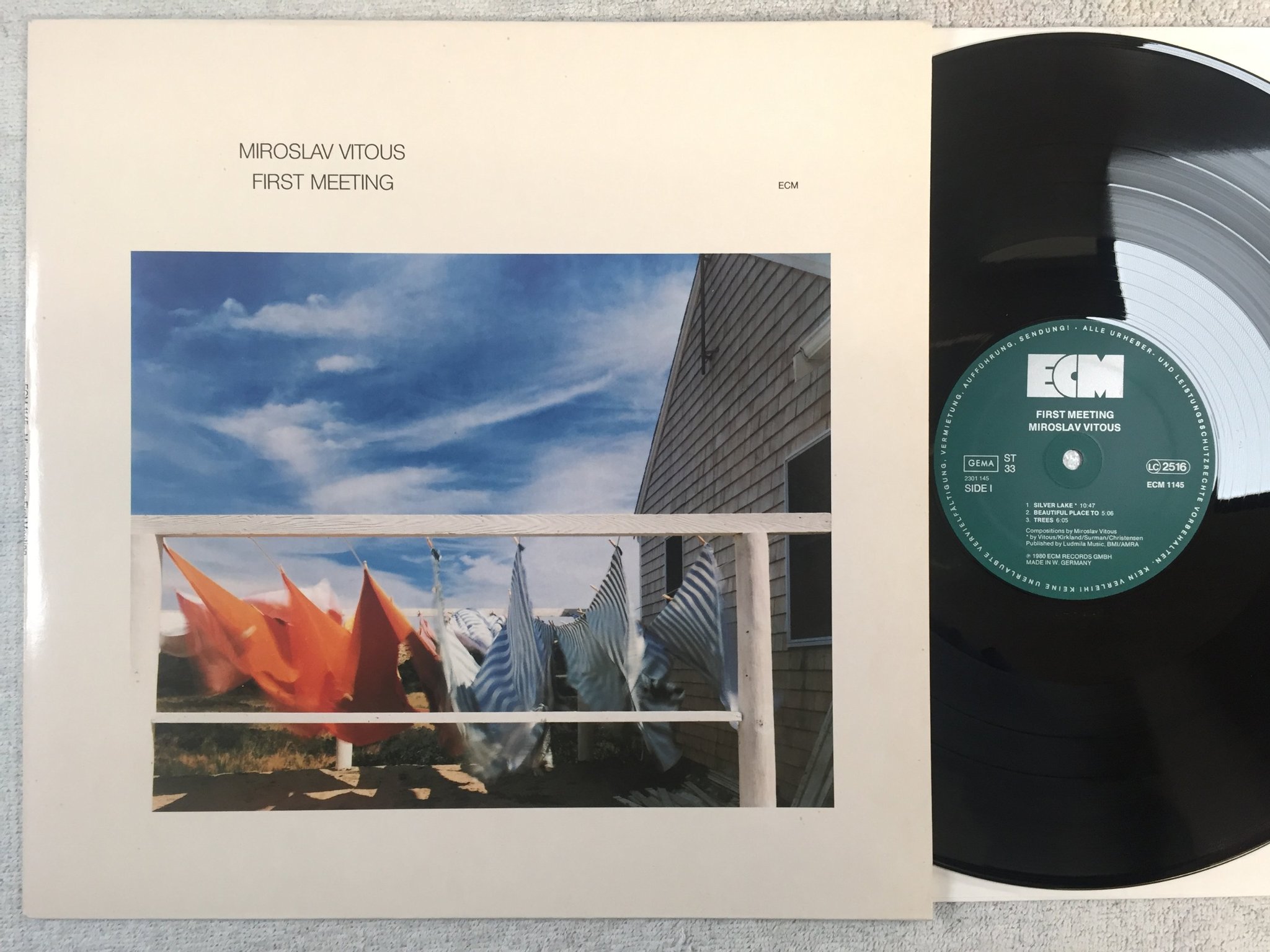 Omslagsbild för skivan MIROSLAV VITOUS  first meeting LP -80 Ger ECM 1145