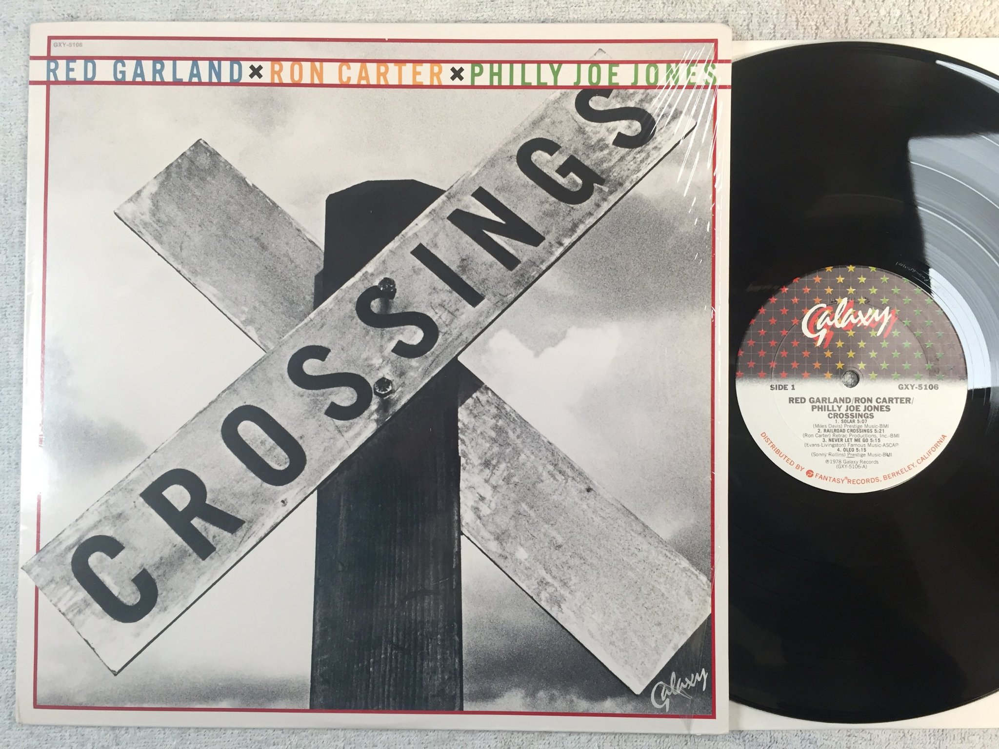 Omslagsbild för skivan RED GARLAND crossings LP -78 US GALAXY GXY 5106