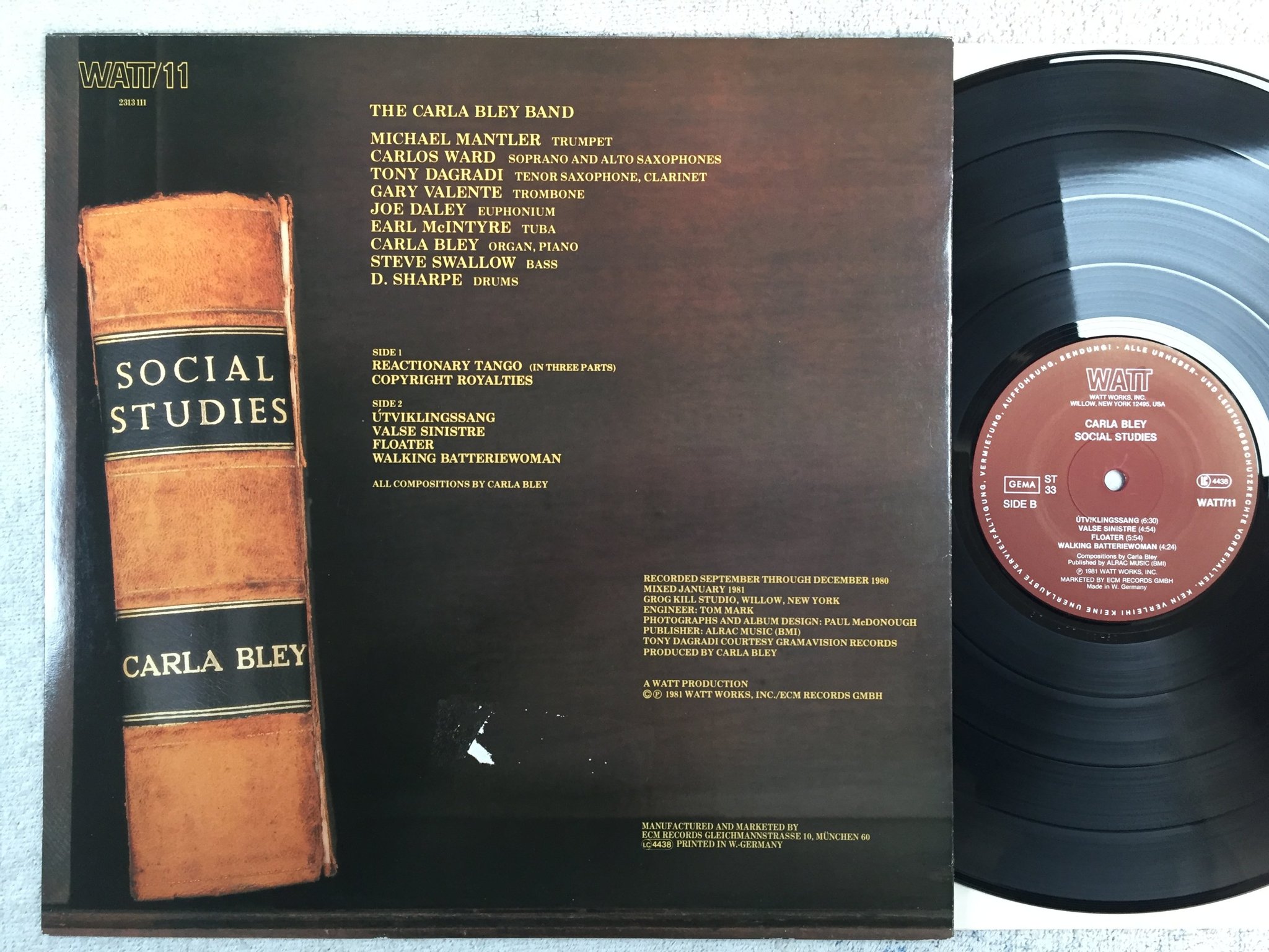 Omslagsbild för skivan CARLA BLEY social studies LP -81 Ger WATT/11
