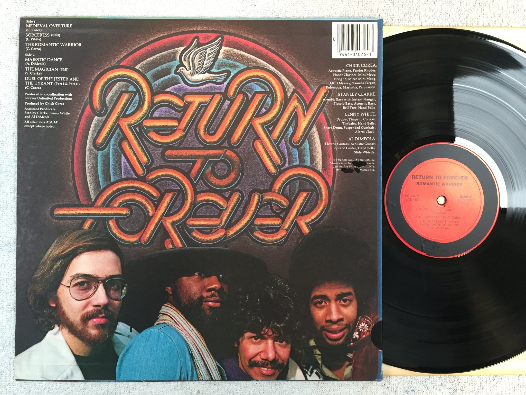 Omslagsbild för skivan RETURN TO FOREVER romantic warrior LP -76 US COLUMBIA PC 34076