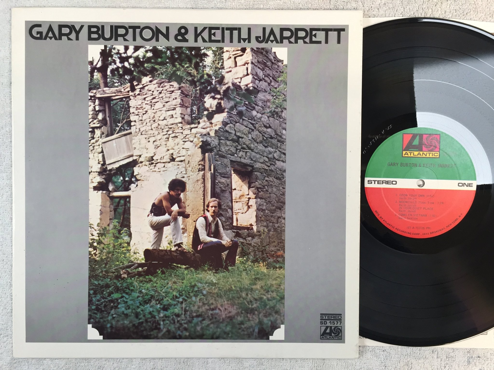 Omslagsbild för skivan GARY BURTON & KEITH JARRETT s/t LP -71 US ATLANTIC SD 1577
