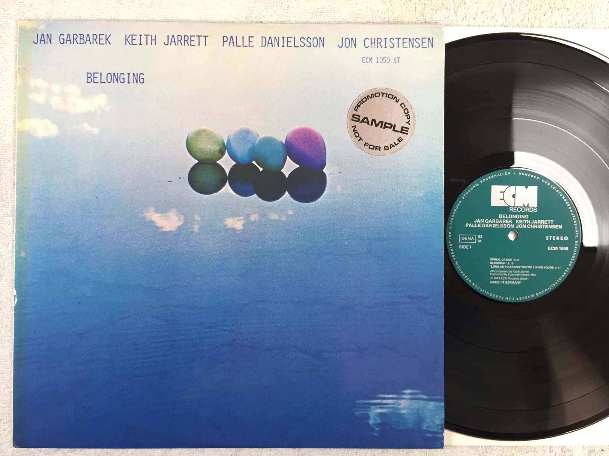 Omslagsbild för skivan JAN GARBAREK belonging LP -74 Ger ECM 1050