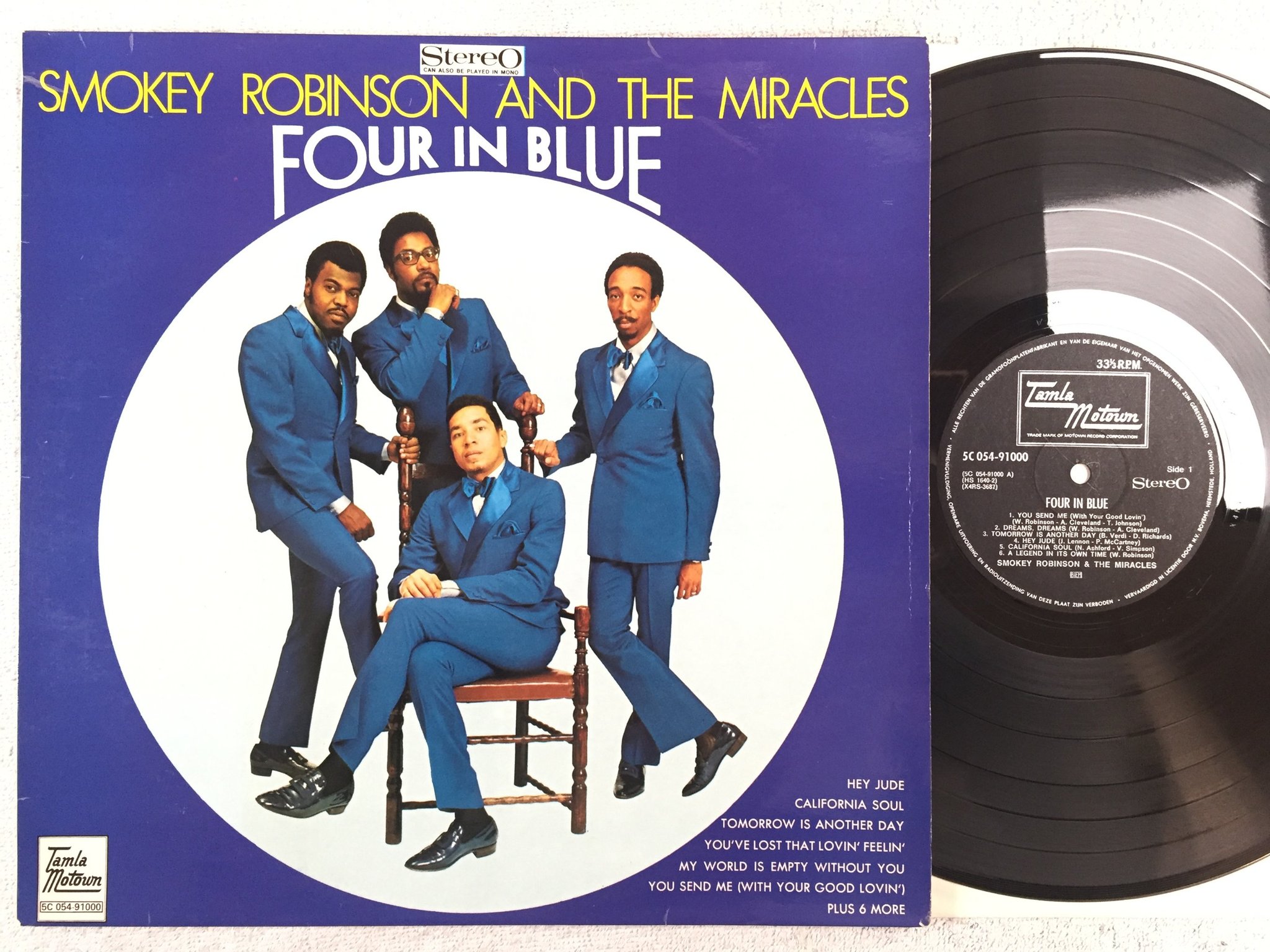 Omslagsbild för skivan SMOKEY ROBINSON & THE MIRACLES four in blue LP Hol TAMLA MOTOWN 5C 054-91000