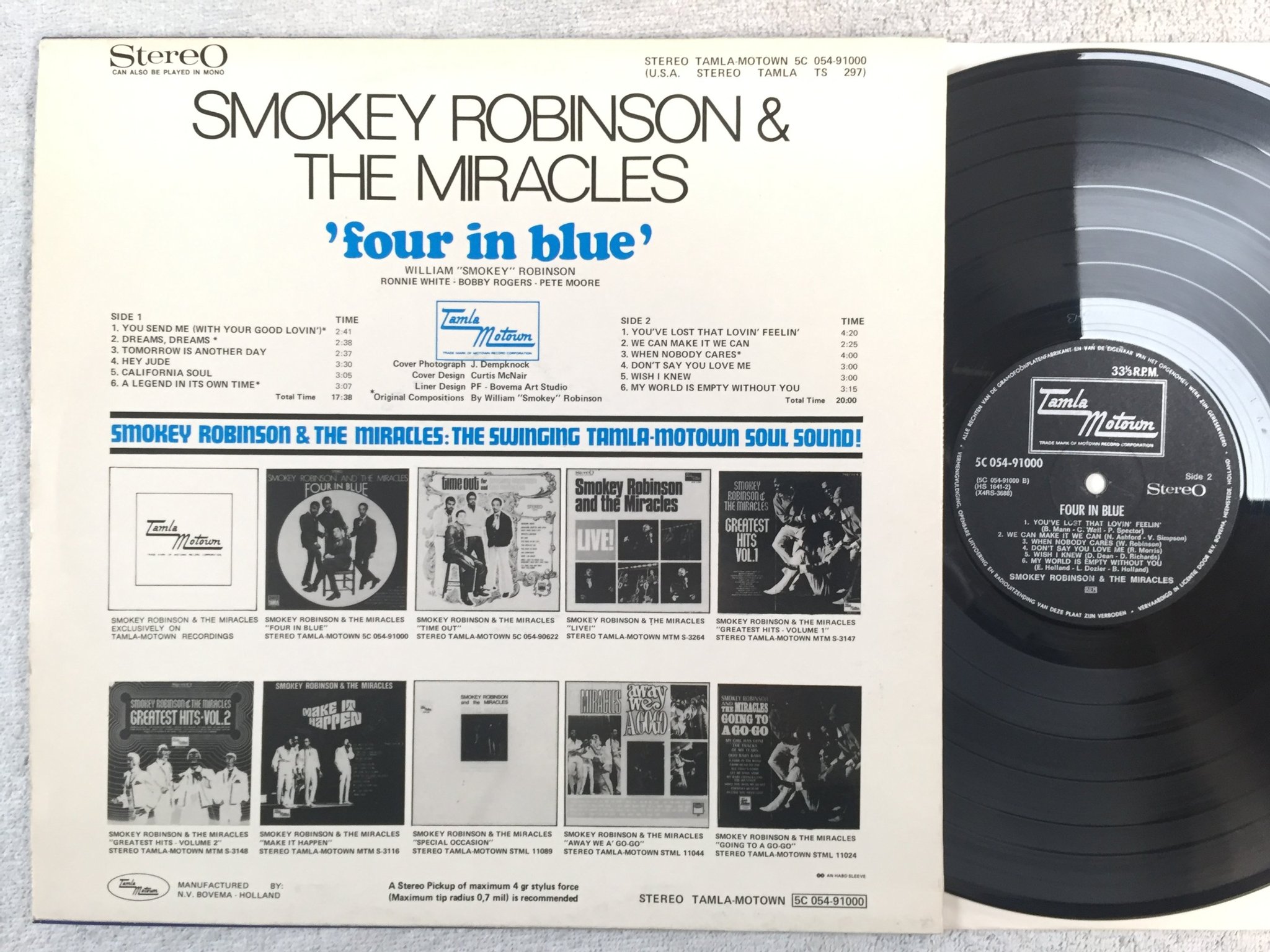 Omslagsbild för skivan SMOKEY ROBINSON & THE MIRACLES four in blue LP Hol TAMLA MOTOWN 5C 054-91000