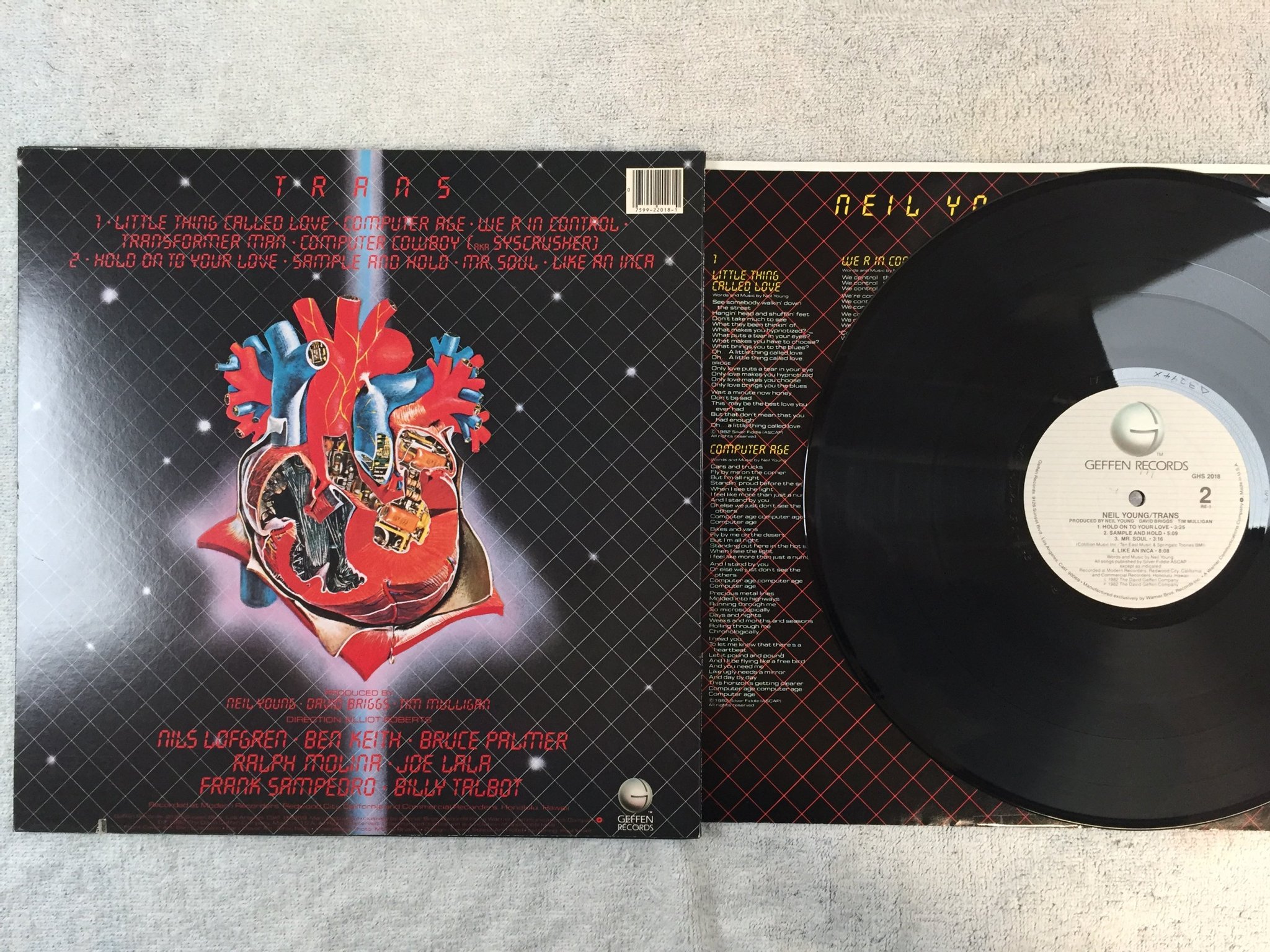 Omslagsbild för skivan Neil Young - trans LP -82 US GEFFEN GHS 2018