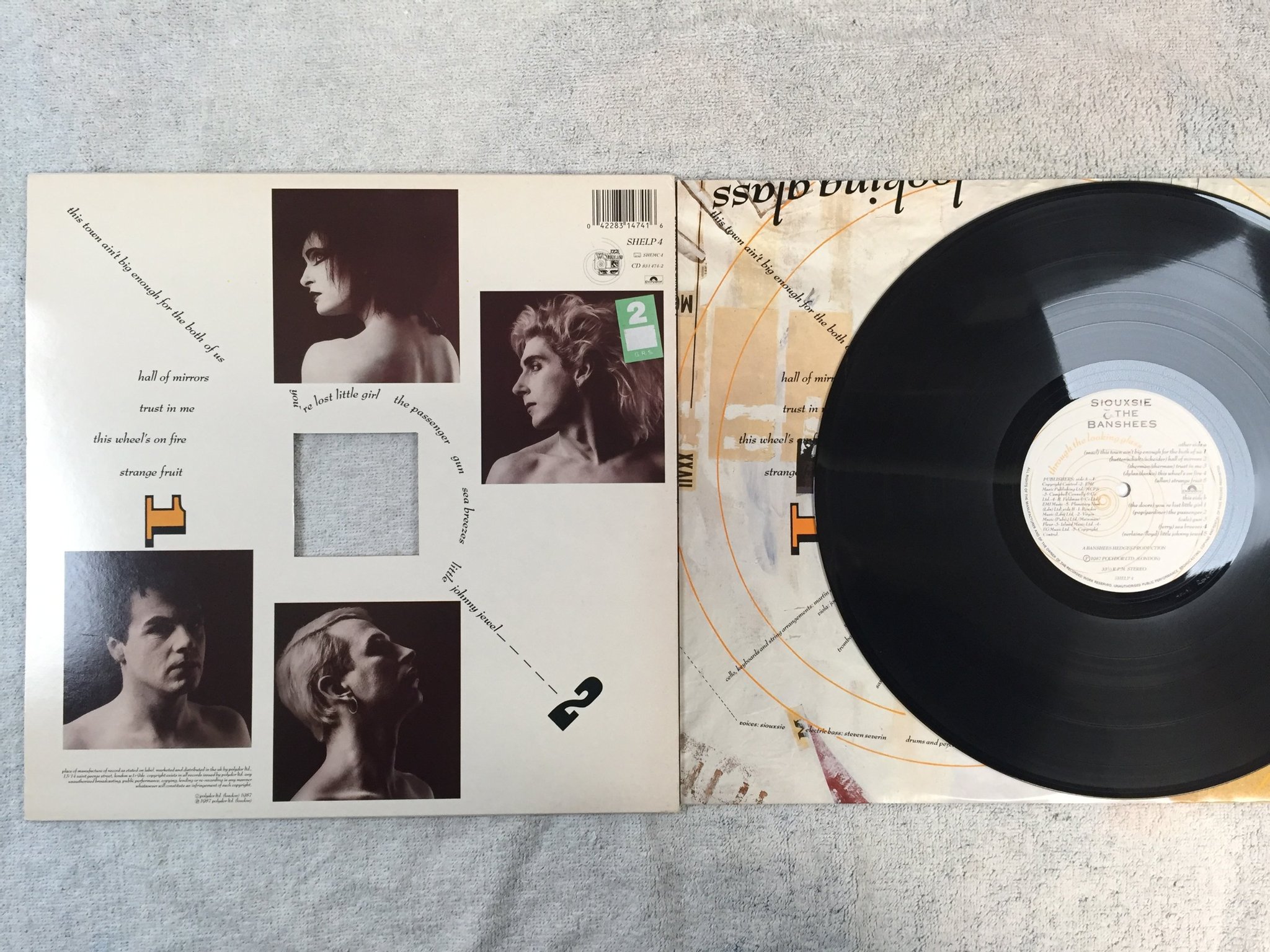 Omslagsbild för skivan SIOUXSIE & THE BANSHEES through the looking glass LP -87 UK SHELP 4  