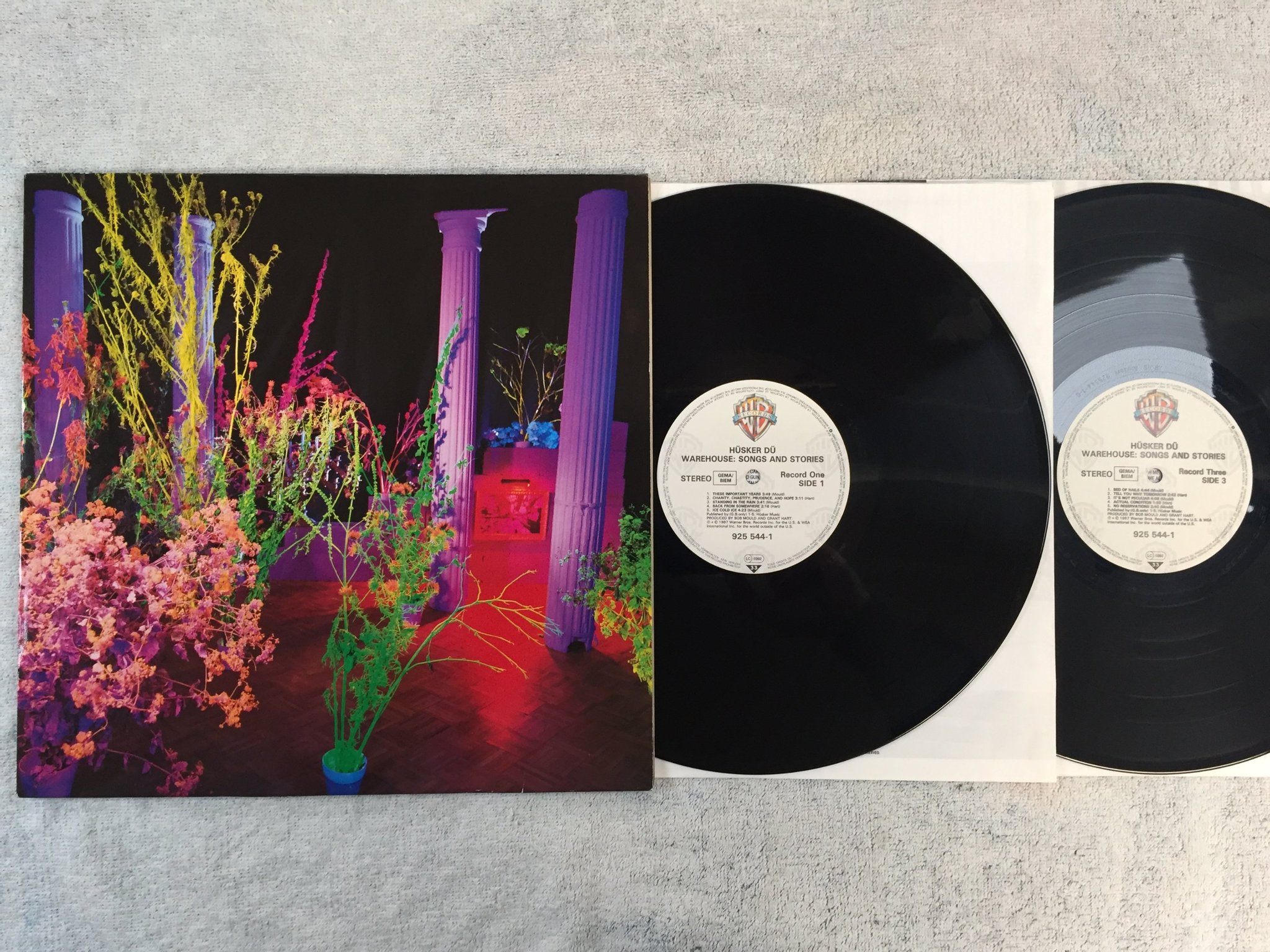 Omslagsbild för skivan HÜSKER DÜ warehouse: songs and stories 2xLP -87 Ger WARNER 925 544-1