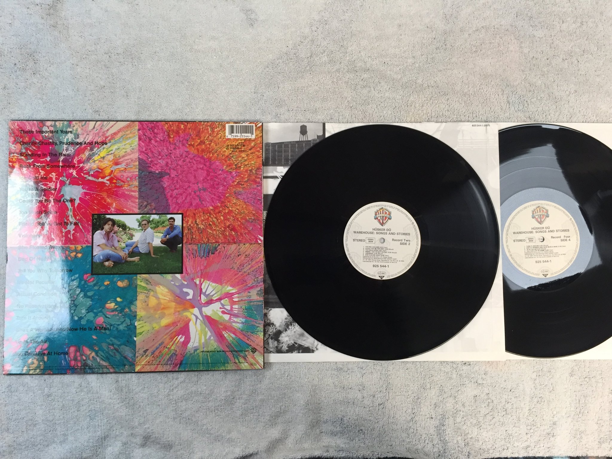 Omslagsbild för skivan HÜSKER DÜ warehouse: songs and stories 2xLP -87 Ger WARNER 925 544-1