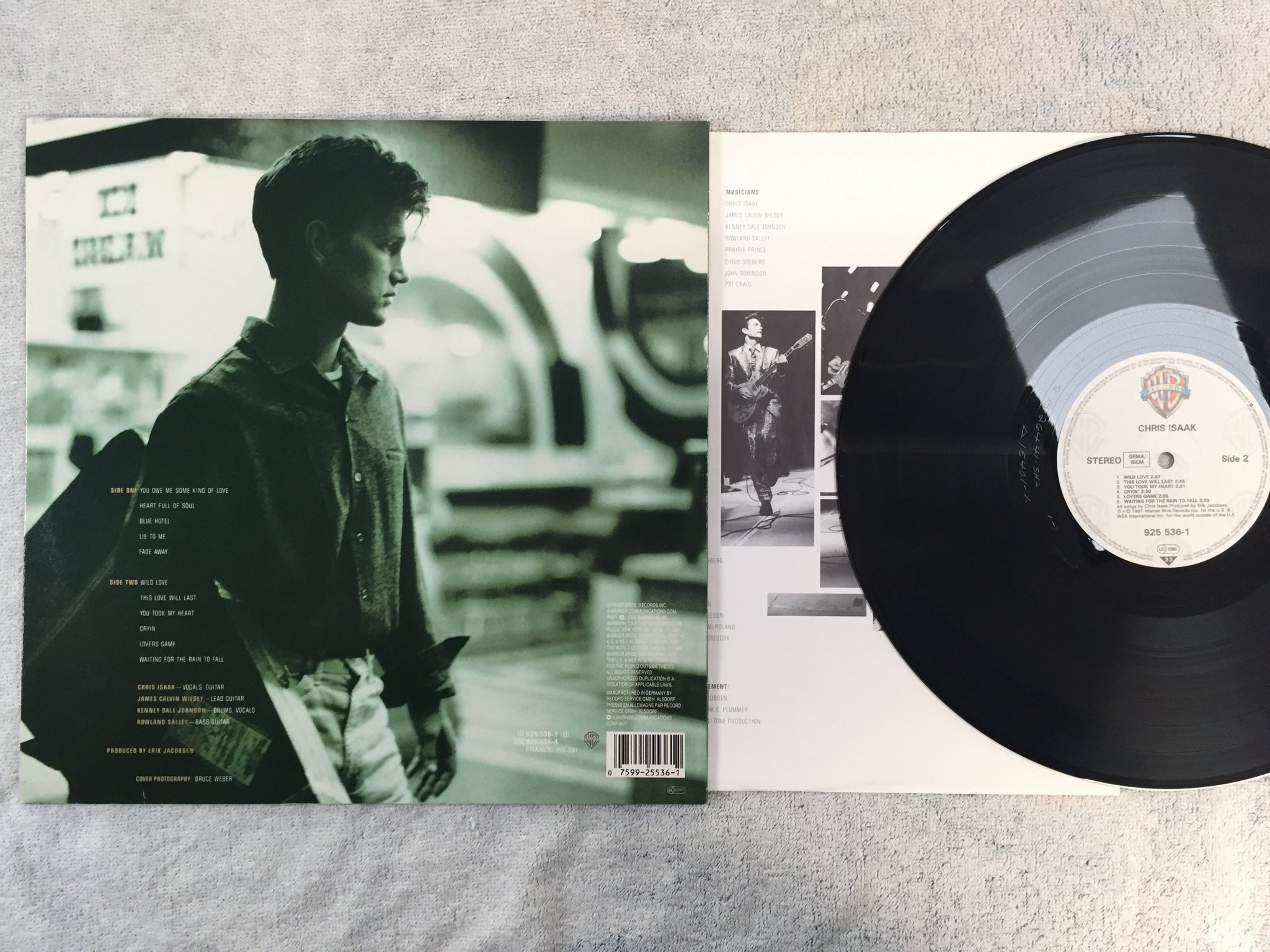 Omslagsbild för skivan CHRIS ISAAK s/t  LP -87 Ger WARNER 925 536-1