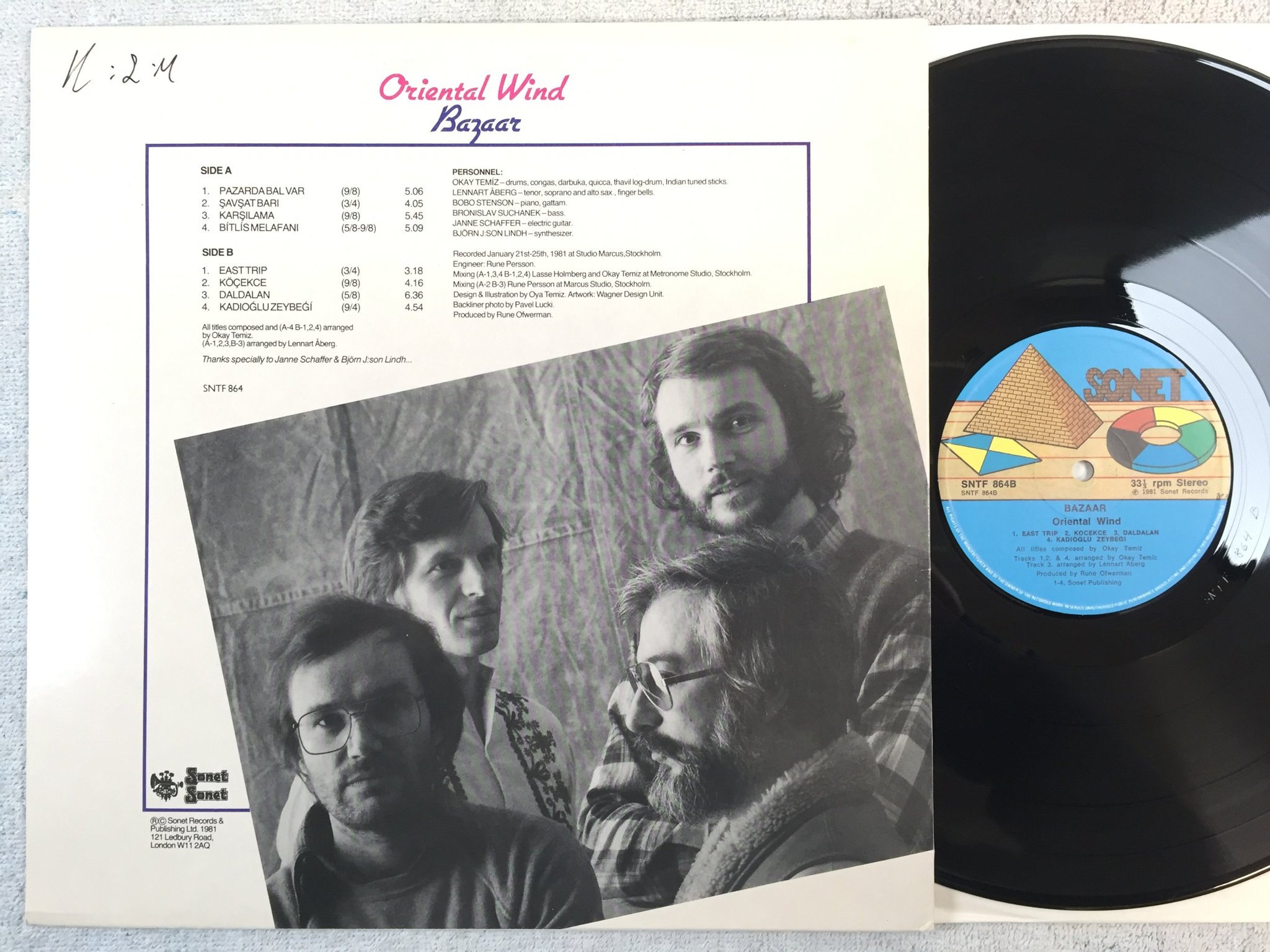 Omslagsbild för skivan ORINTAL WIND bazaar LP -81 UK SONET SNTF 864