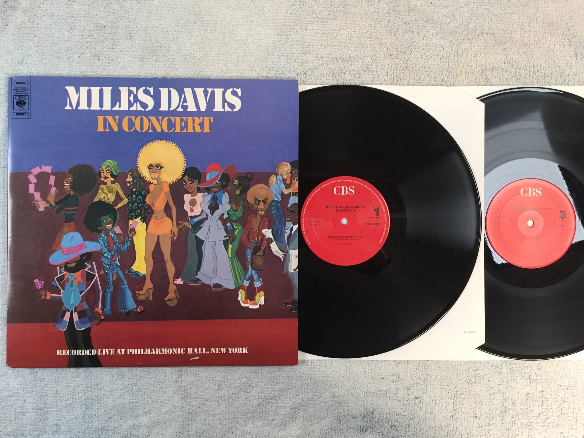 Omslagsbild för skivan MILES DAVIS in concert 2xLP Hol CBS 88601