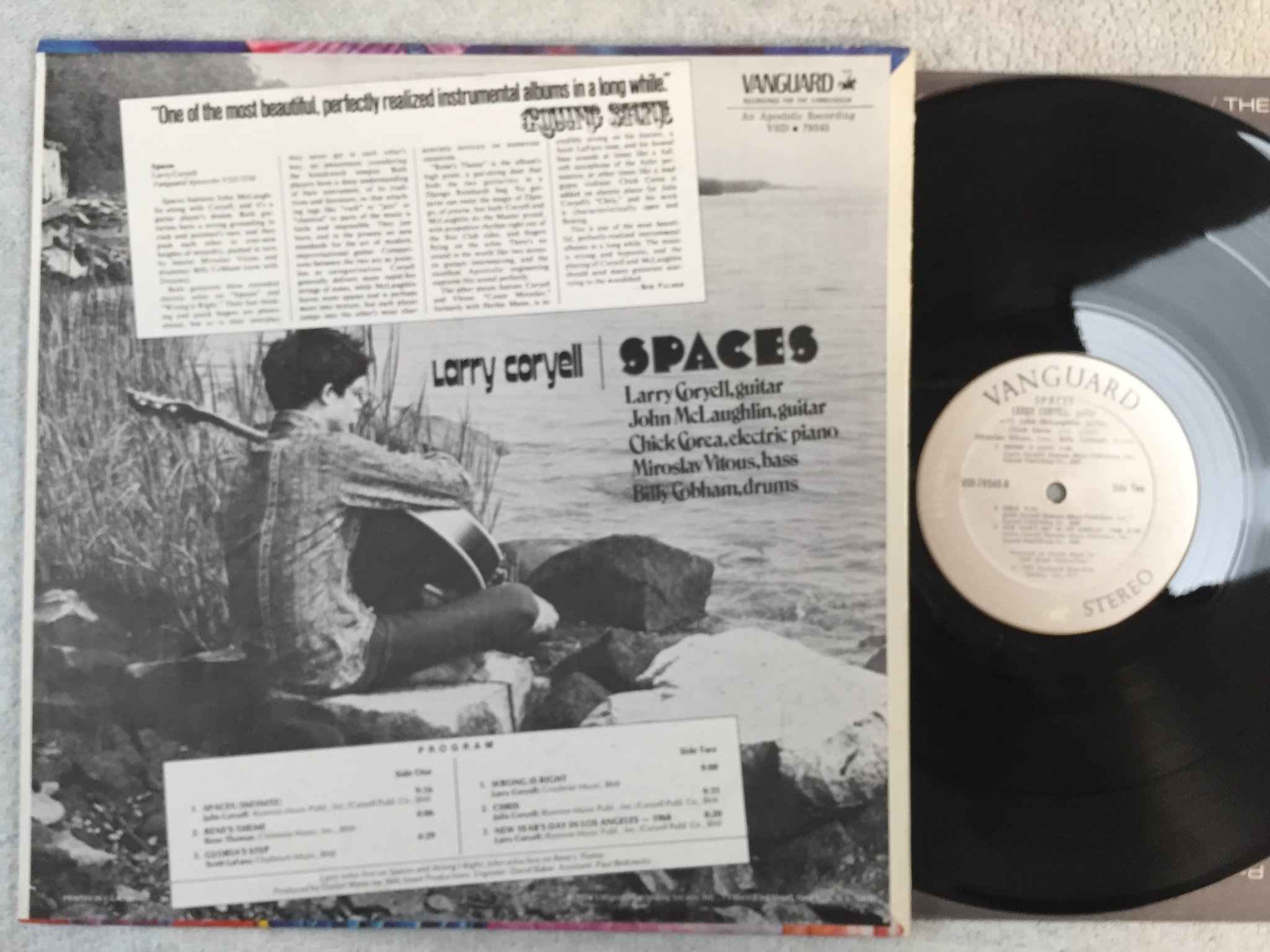 Omslagsbild för skivan LARRY CORYELL spaces LP -74 US VANGUARD VSD-79345