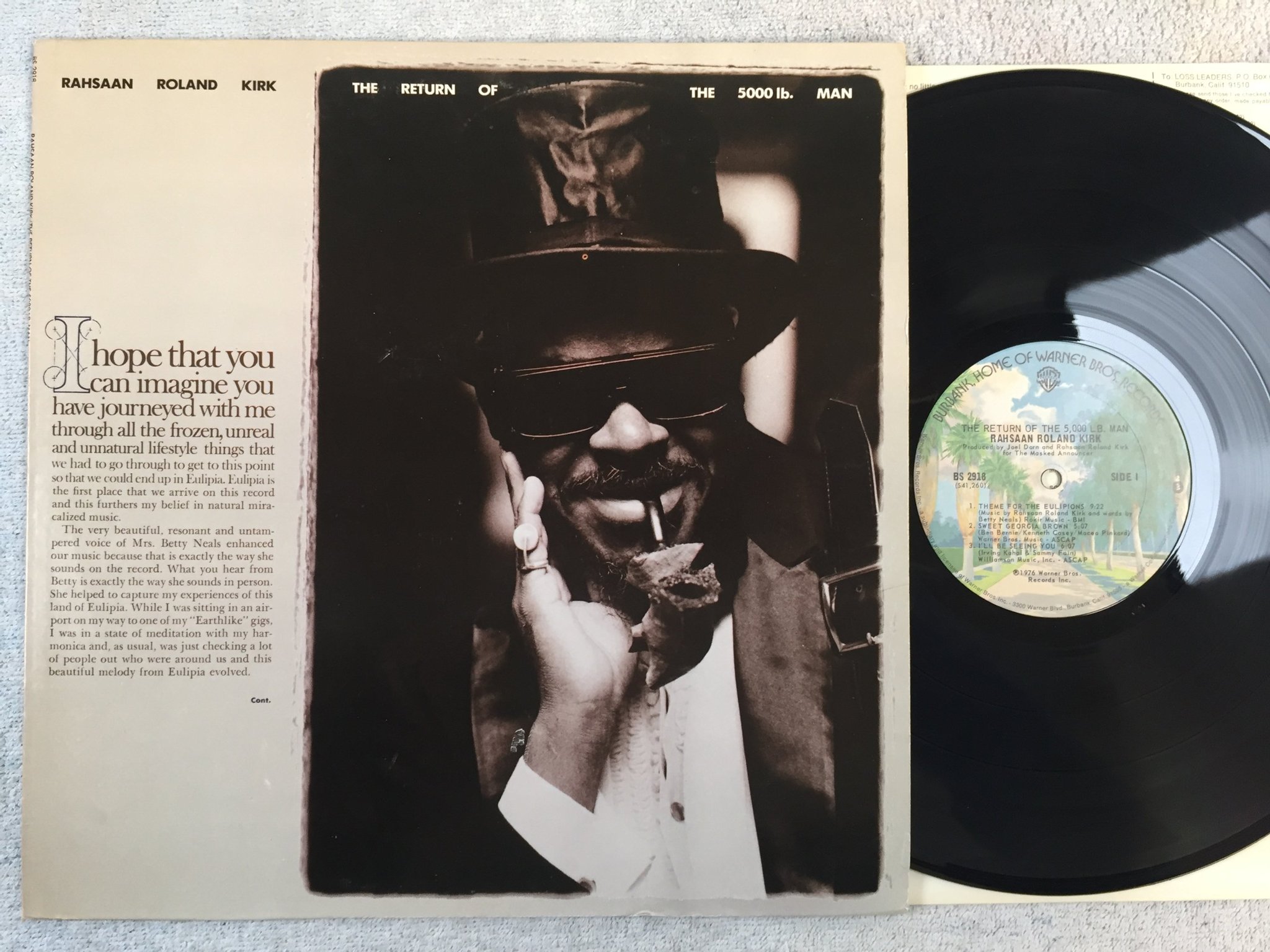 Omslagsbild för skivan RAHSAAN ROLAND KIRK the return of the 50000 lb man LP -76 US WARNER BROS BS 2918