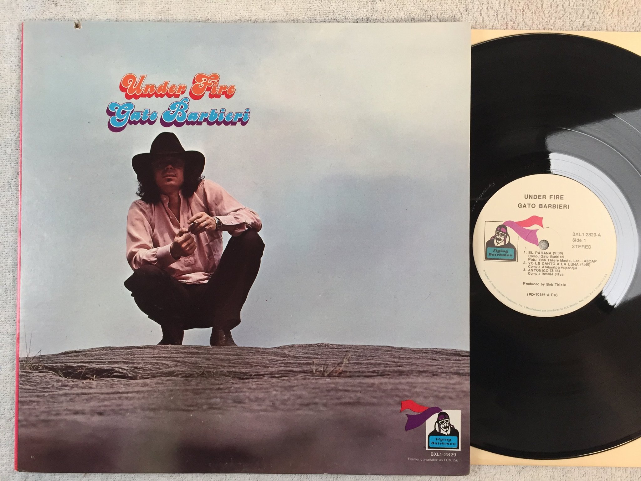 Omslagsbild för skivan GATO BARBIERI under fire LP -73/78 US FLYING DUTCHMAN BXL1-2829