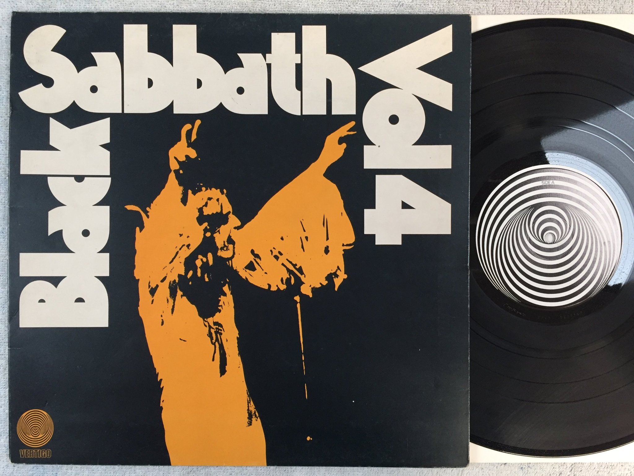 Omslagsbild för skivan BLACK SABBATH vol 4 LP -72 UK VERTIGO swirl 6360 071 rare!