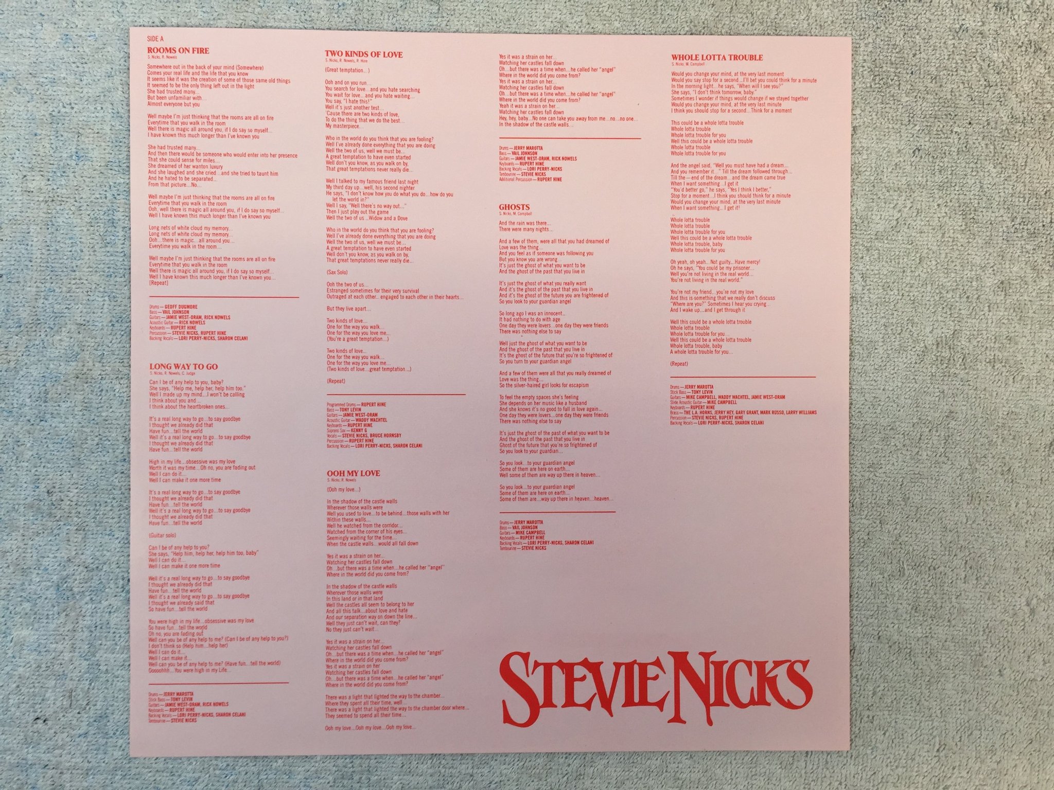 Omslagsbild för skivan STEVIE NICKS The Other Side Of The Mirror LP -89 UK EMI EMD 1008  w/ hologram