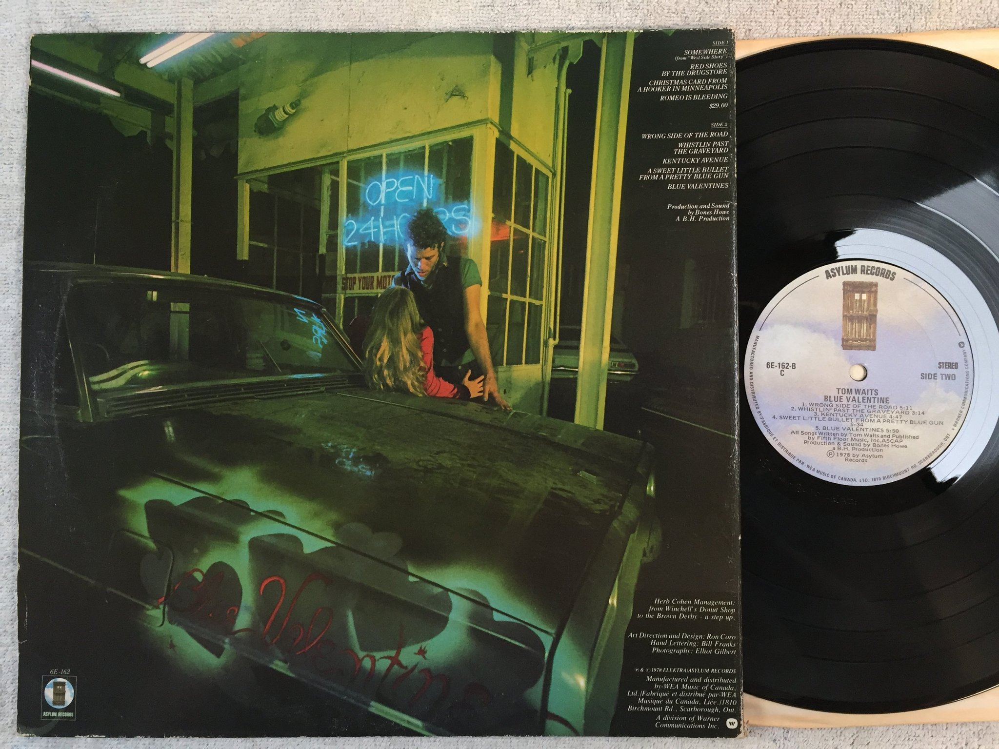 Omslagsbild för skivan TOM WAITS blue valentine LP -78 Can ASYLUM 6E-162