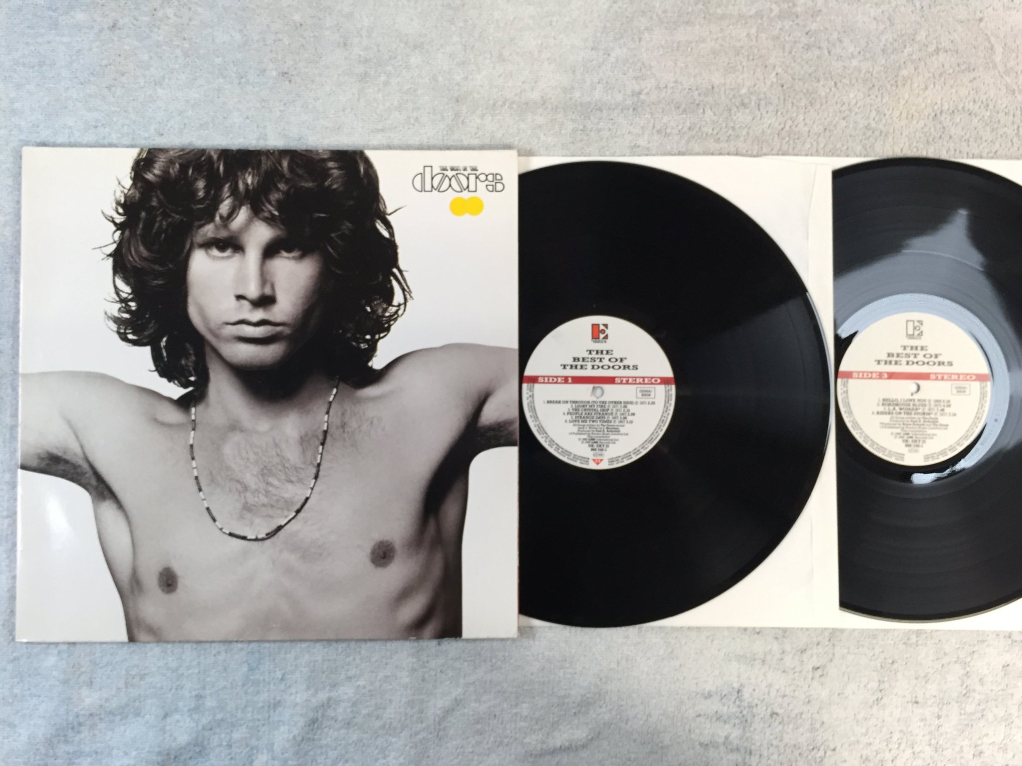 Omslagsbild för skivan THE DOORS the best of 2xLP -85 Ger ELEKTRA 960 345-1
