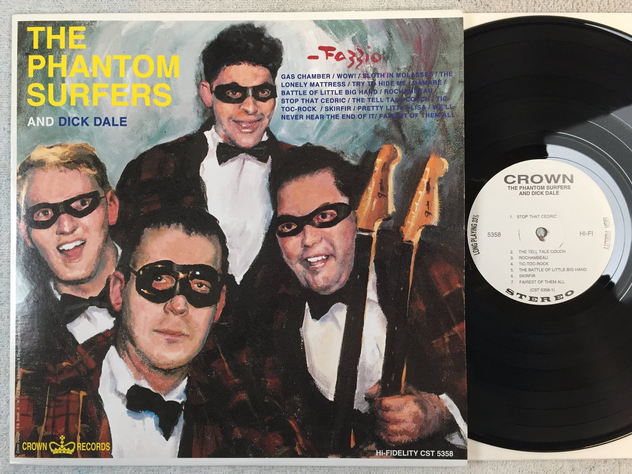 Omslagsbild för skivan THE PHANTOM SURFERS & DICK DALE LP -96 CROWN CST 5358