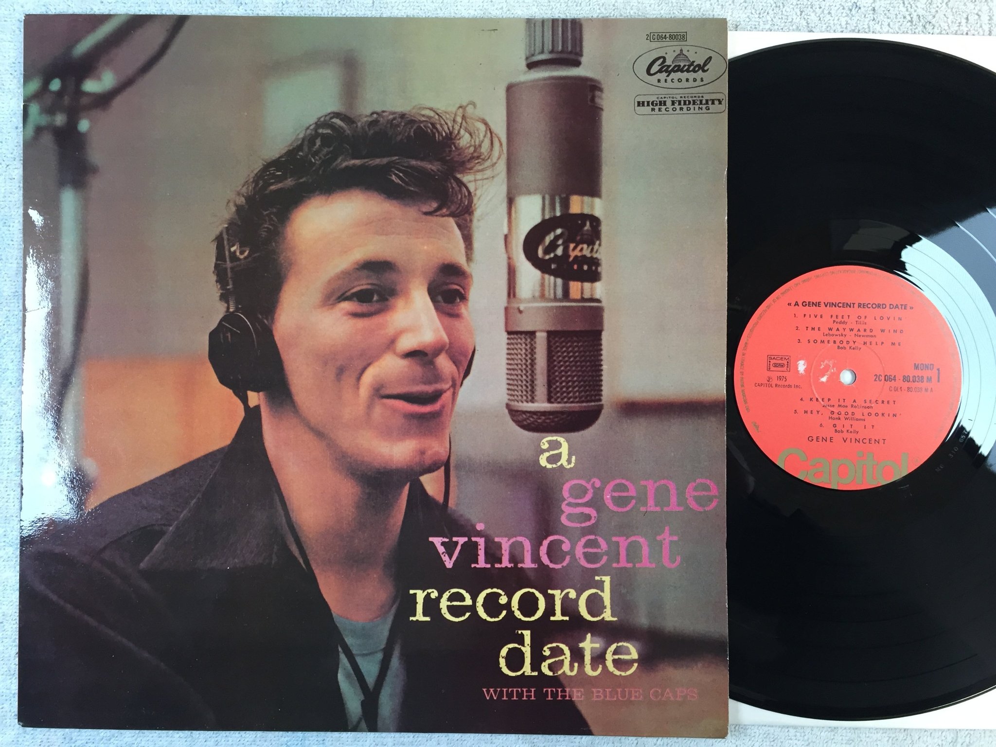 Omslagsbild för skivan GENE VINCENT a Gene Vincent record date LP -75 Fra CAPITOL 2C 064 80038 M