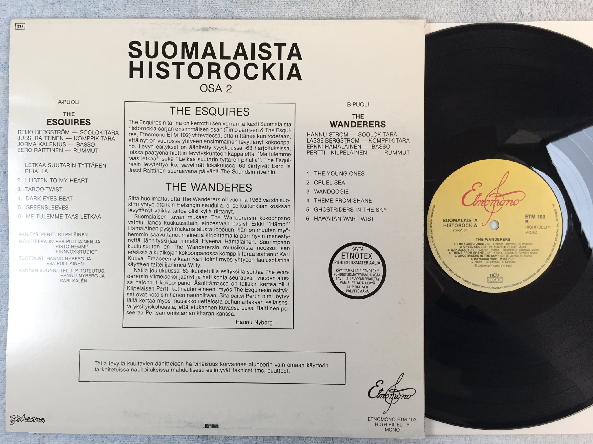 Omslagsbild för skivan THE ESQUIRES / THE WANDERERS  osa 2 LP -82 Finland ETNOMONO ETM 103