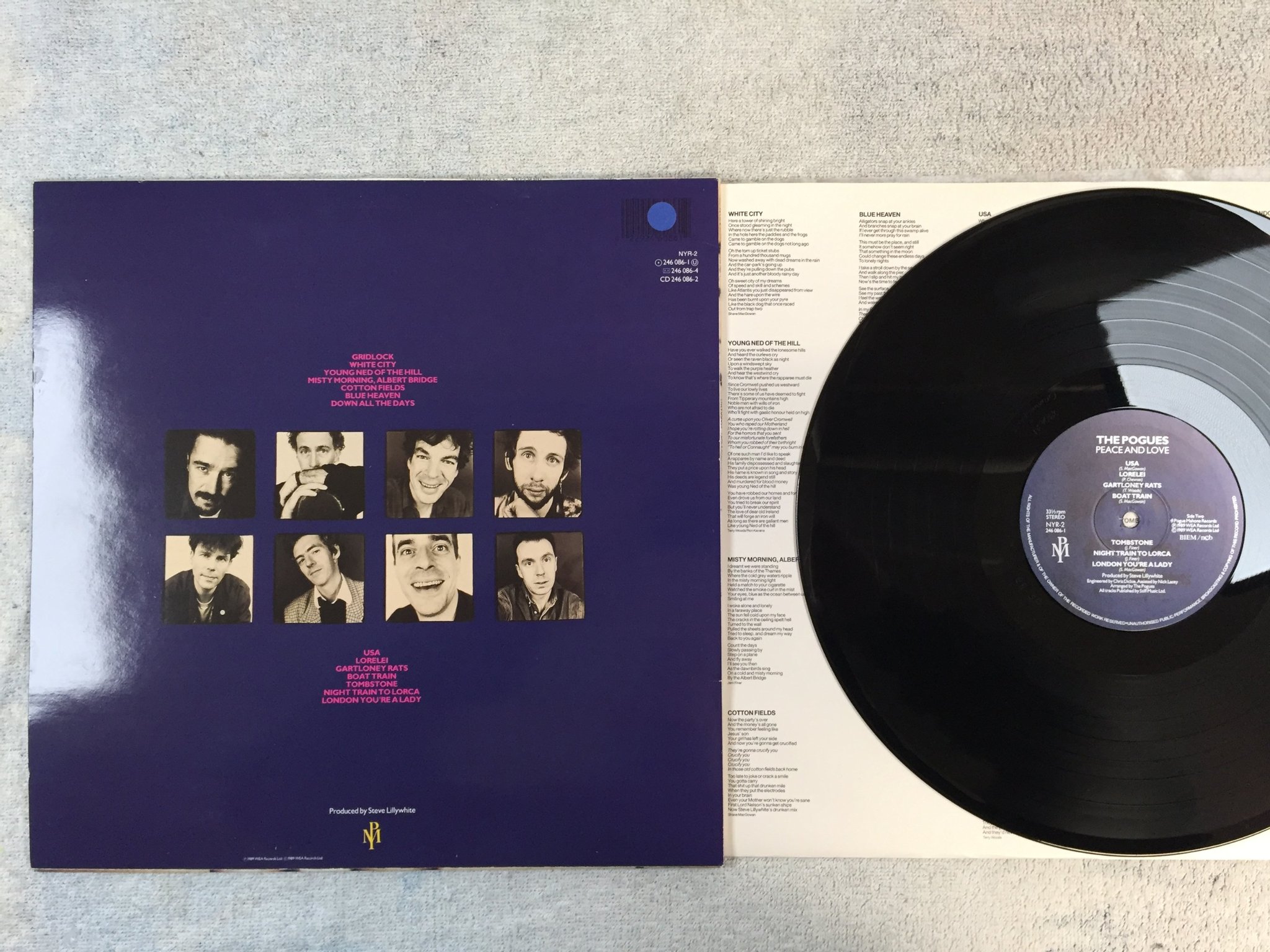 Omslagsbild för skivan THE POGUES peace and love LP -89 ncb POGUE MAHONE NYR-2