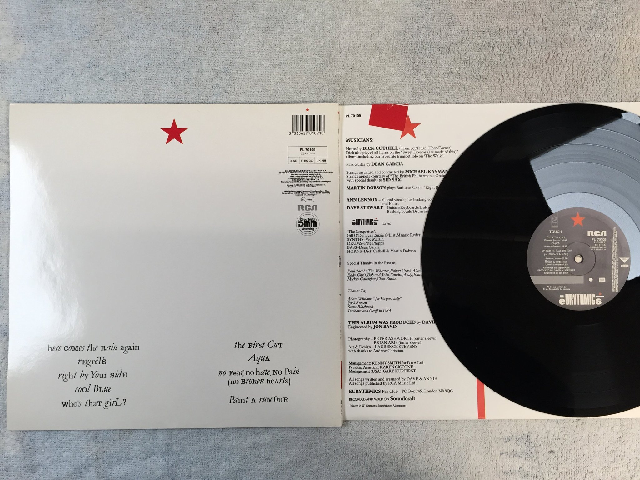 Omslagsbild för skivan EURYTHMICS touch LP -83 RCA PL 70109