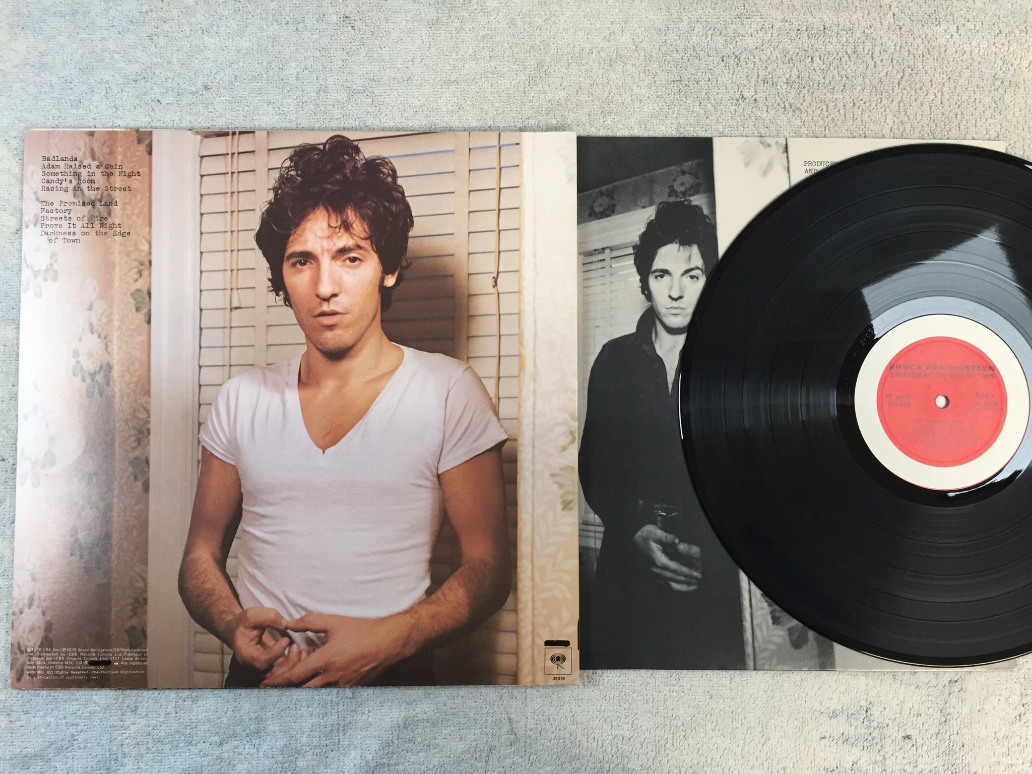 Omslagsbild för skivan BRUCE SPRINGSTEEN darkness on the edge of town LP -78 US Can COLUMBIA PC 35318