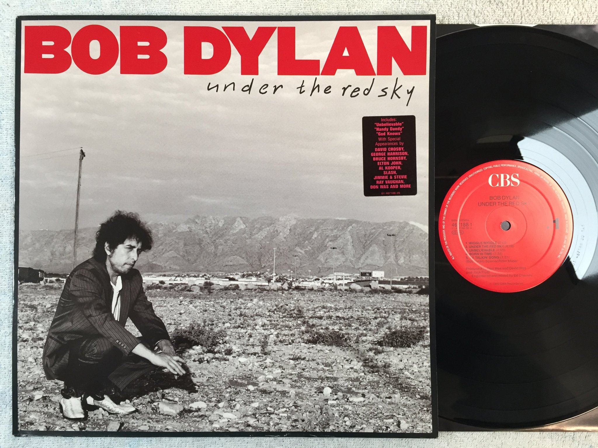 Omslagsbild för skivan BOB DYLAN under the red sky LP  -90 Hol CBS 4671881