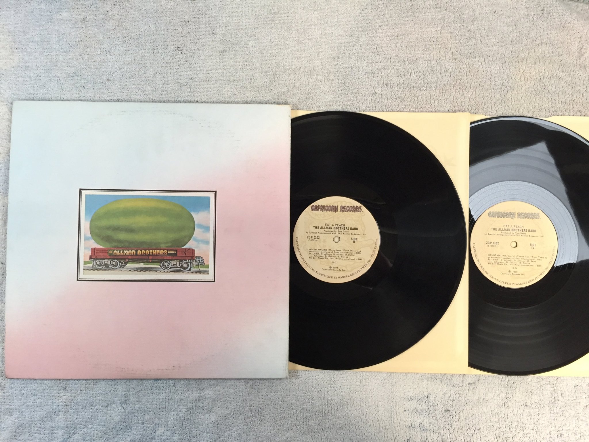 Omslagsbild för skivan THE ALLMAN BROTHERS BAND eat a peach 2xLP -72 US CAPRICORN 3CP 0102