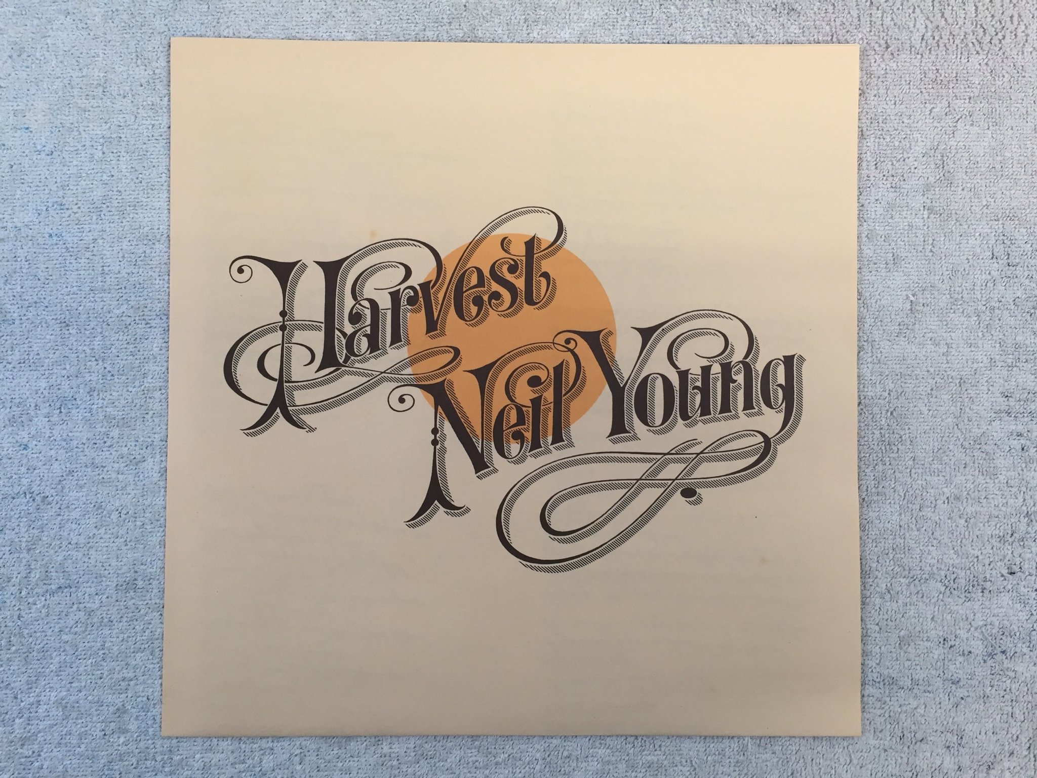 Omslagsbild för skivan NEIL YOUNG harvest LP re Ger REPRISE REP 44131