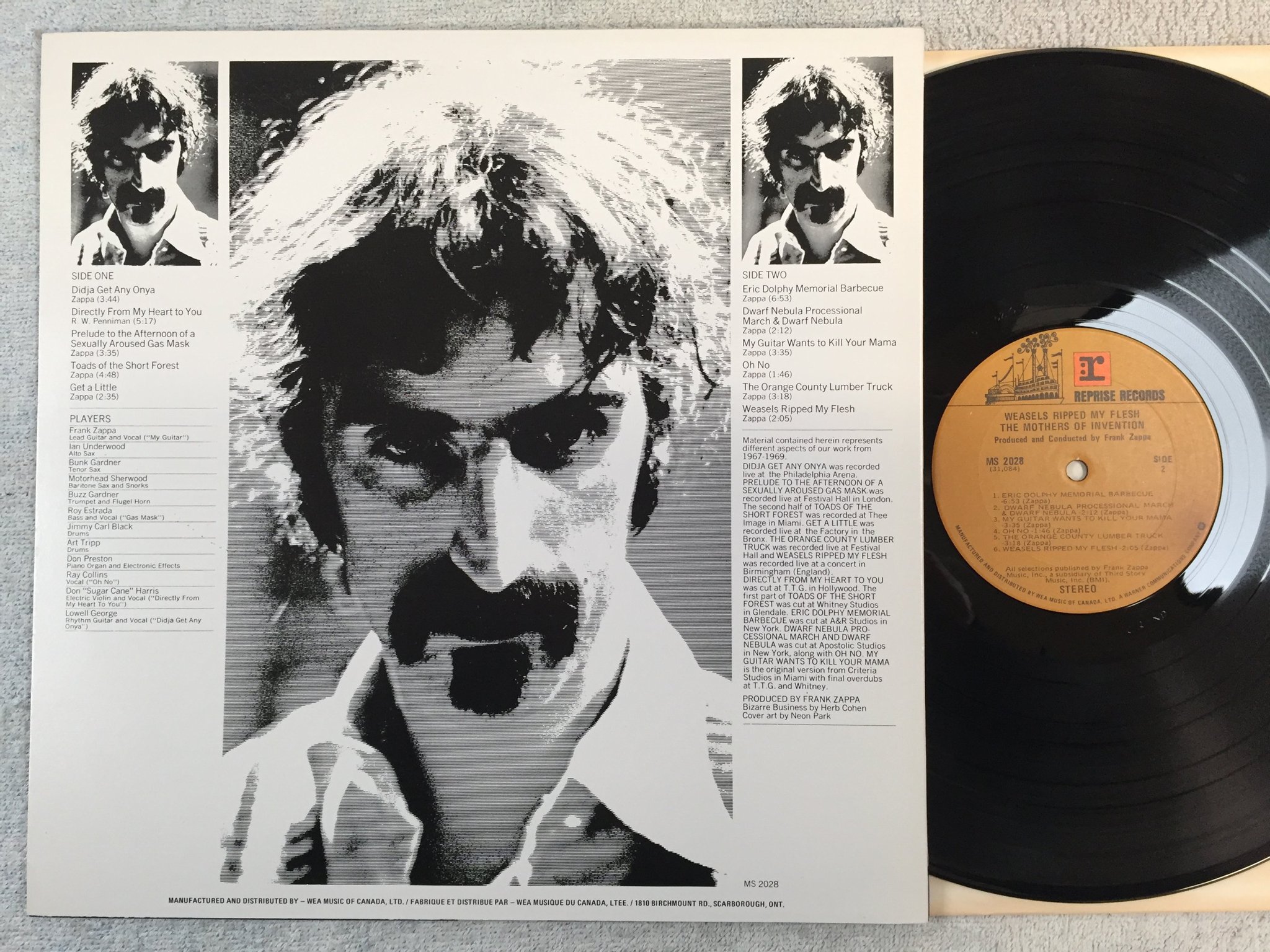 Omslagsbild för skivan THE MOTHERS OF INVENTION weasels ripped my flesh LP Can REPRISE MS 2028