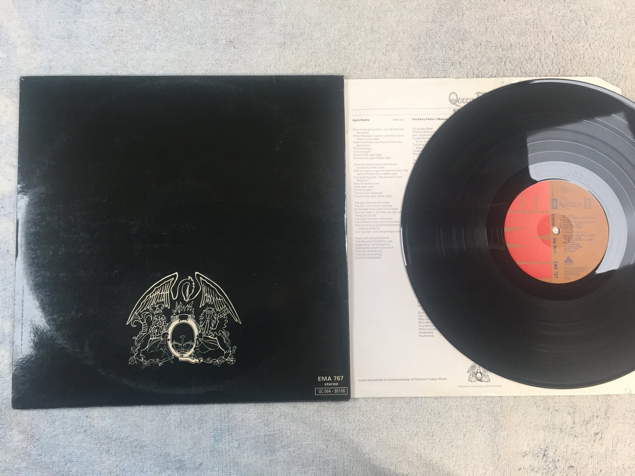 Omslagsbild för skivan QUEEN Queen II LP -74 UK EMI EMA 767