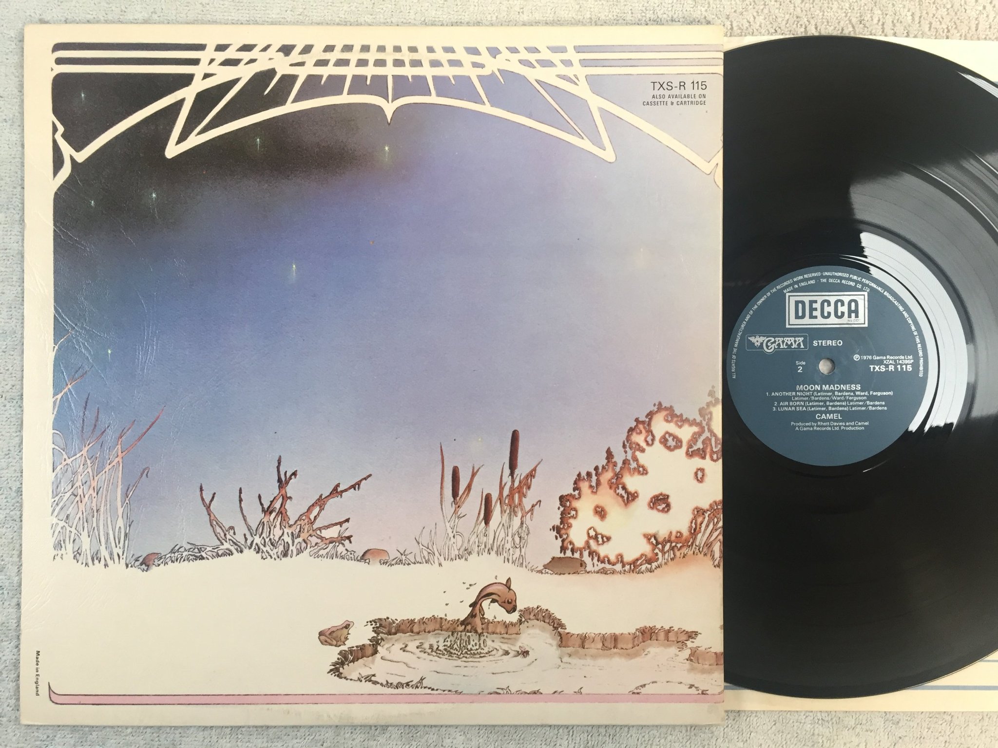Omslagsbild för skivan CAMEL moon madness LP -76 UK DECCA RXS-R 115