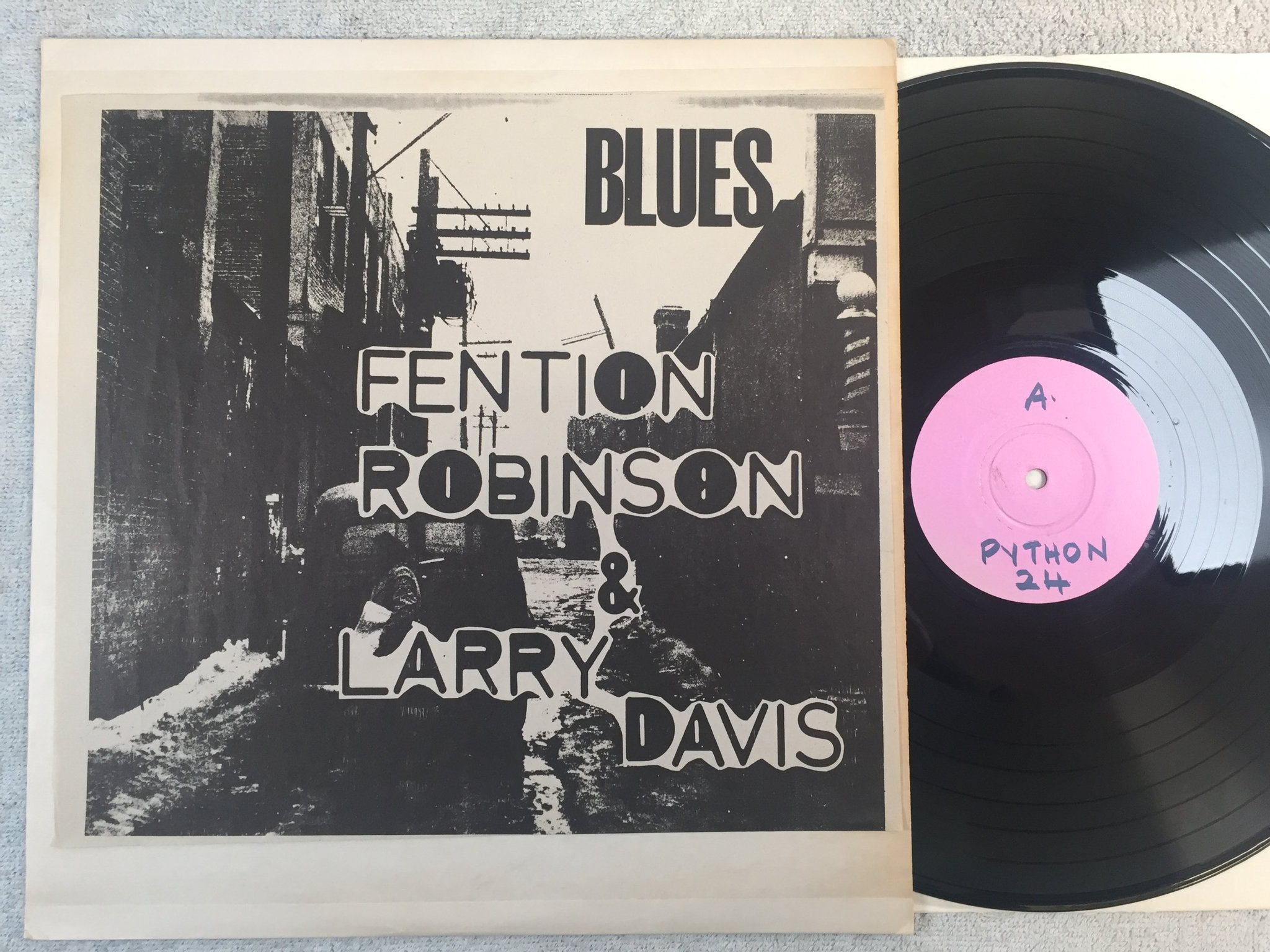 Omslagsbild för skivan FENTION ROBINSON & LARRY DAVIS s/t LP -70 UK test press PYTHON PLP-24 rare!