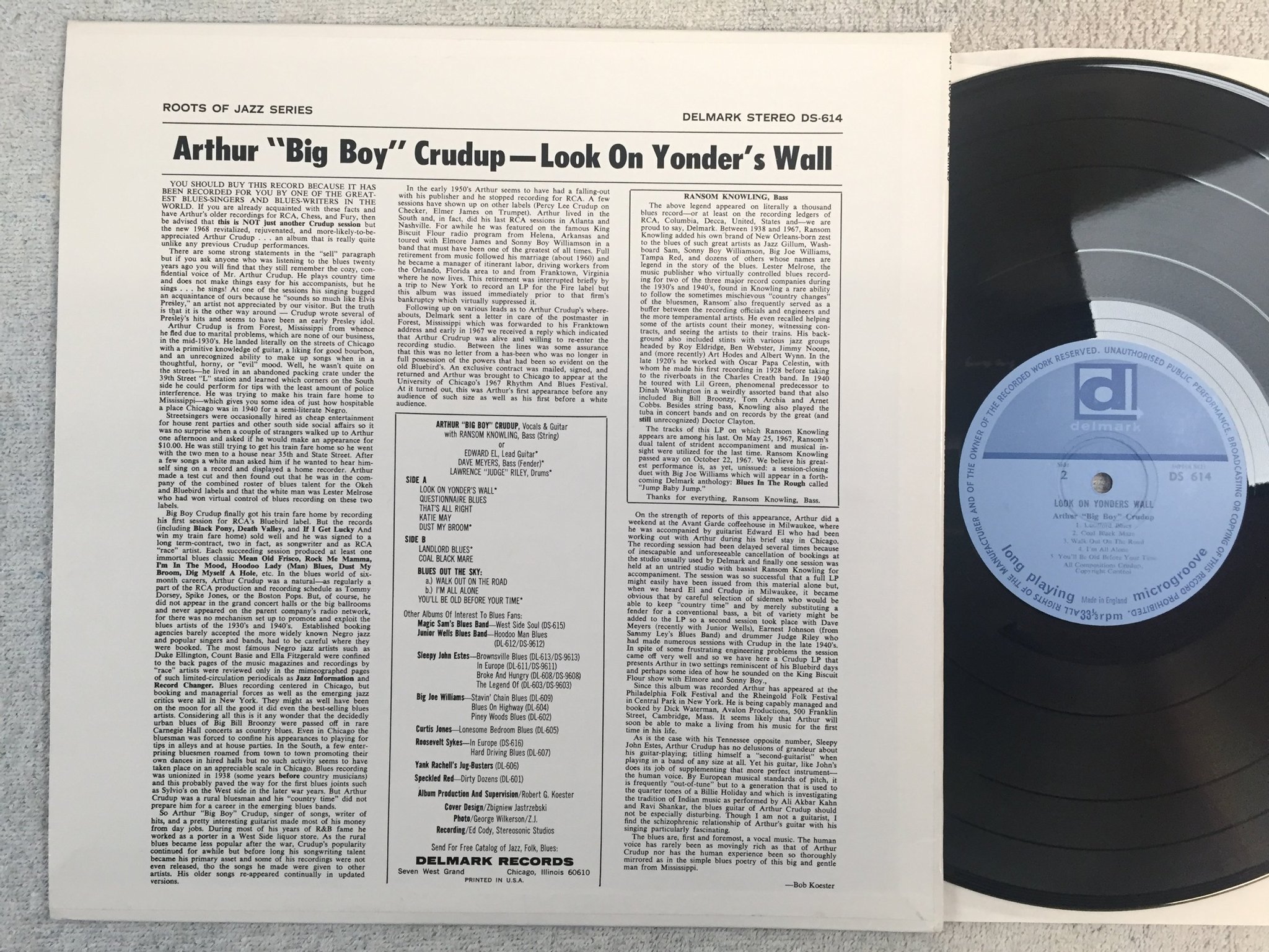 Omslagsbild för skivan ARHUR CRUDUP Look On Yonder's Wall LP -69 UK DELMARK DS 614