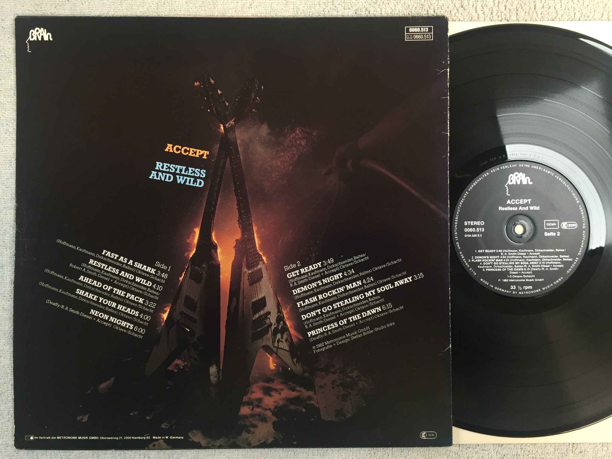 Omslagsbild för skivan ACCEPT restless and wild LP -82 Ger BRAIN 0060513