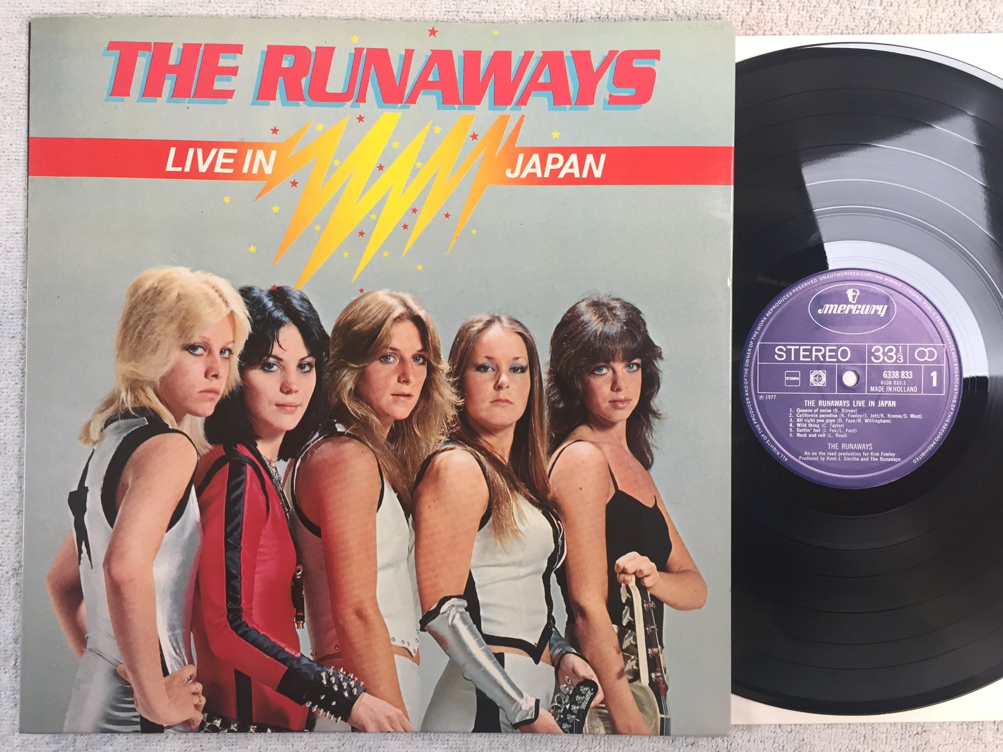 Omslagsbild för skivan RUNAWAYS live in Japan LP -77 Hol  MERCURY 6338833