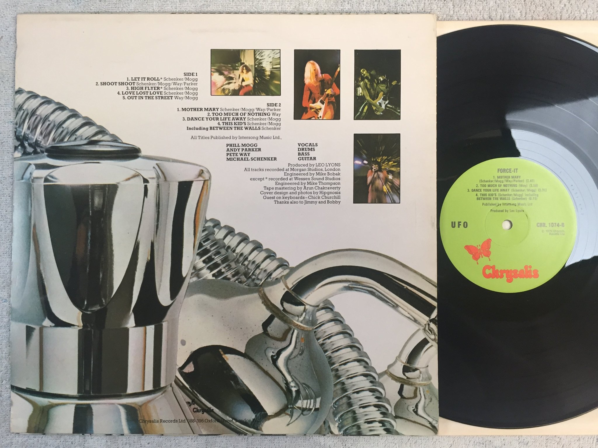 Omslagsbild för skivan UFO force-it LP -75 UK CHRYSALIS CHR 1074