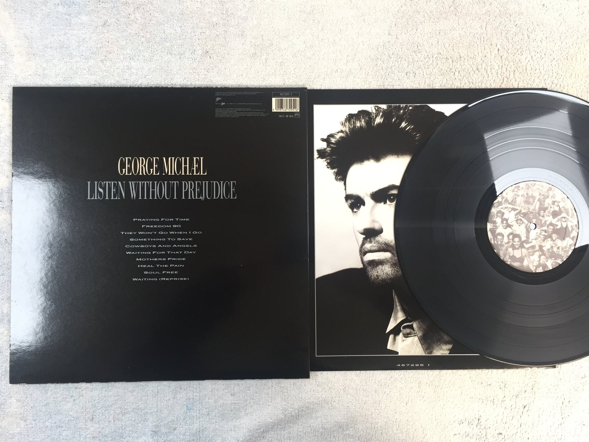 Omslagsbild för skivan GEORGE MICHAEL listen without prejudice LP -90 Hol EPIC 4672951