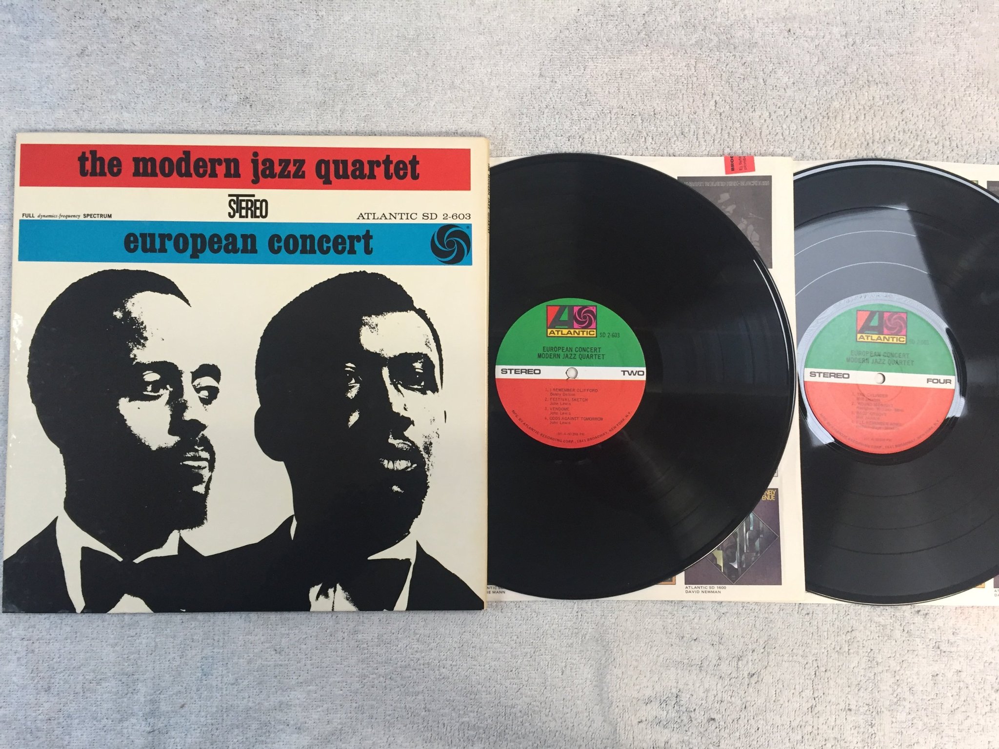 Omslagsbild för skivan THE MODERN JAZZ QUARTET european concert 2xLP -60 US ATLANTIC 2-603