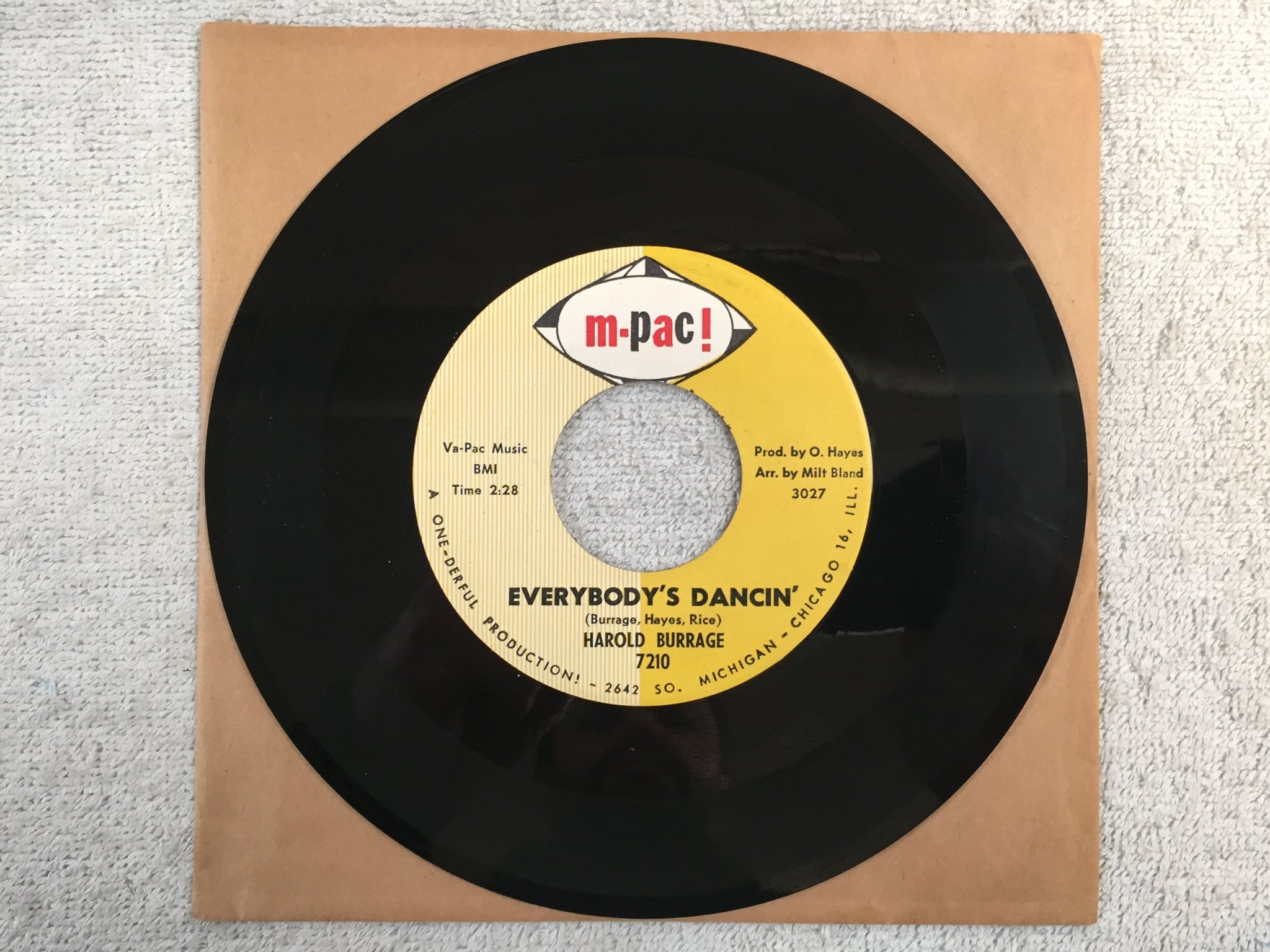 Omslagsbild för skivan HAROLD BURRAGE everybody's dancin' 7"single -64 M-PAC! 7210 rare soul 45