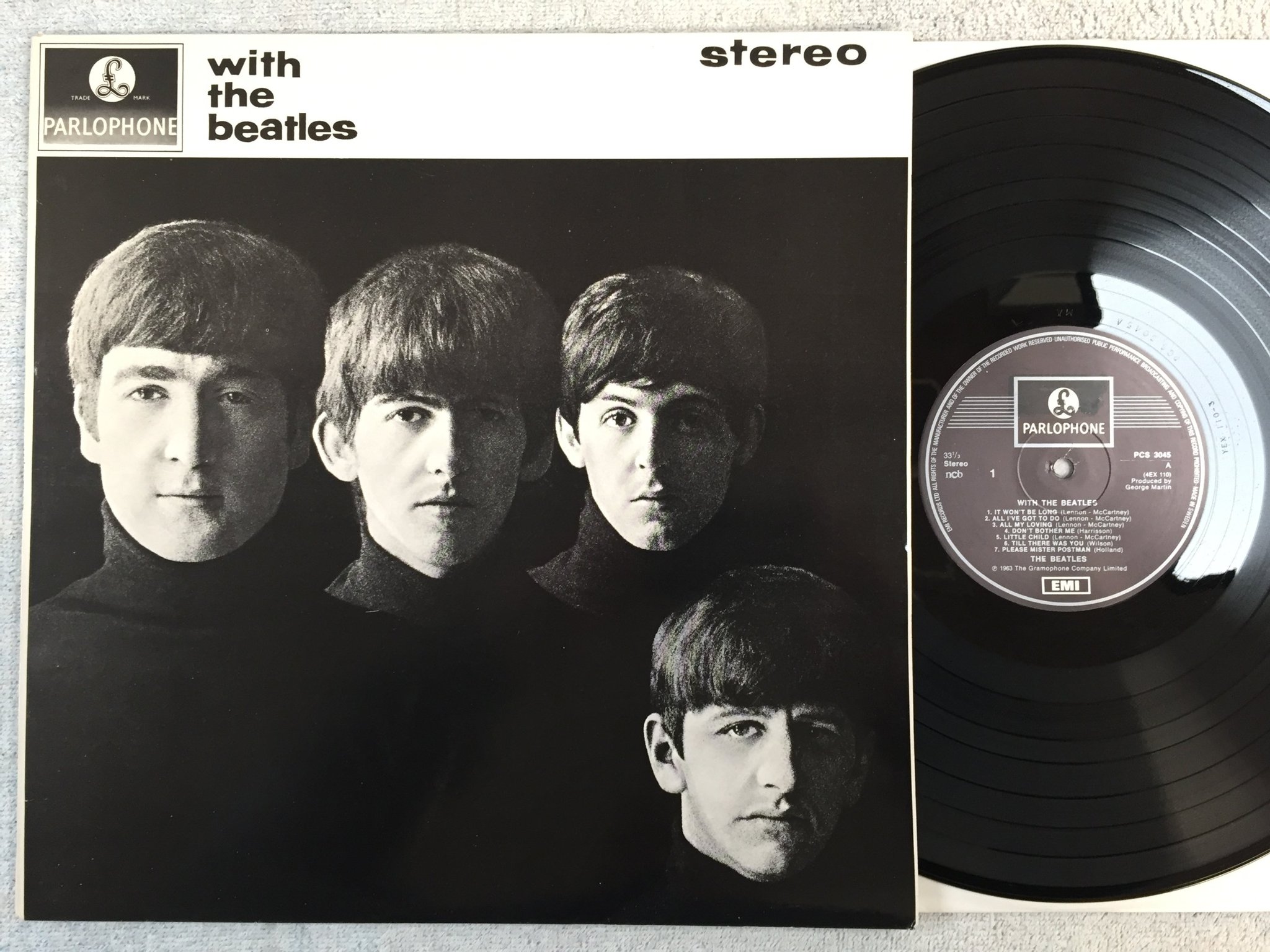 Omslagsbild för skivan THE BEATLES with the Beatles LP re NCB PARLOPHONE PCS 3045