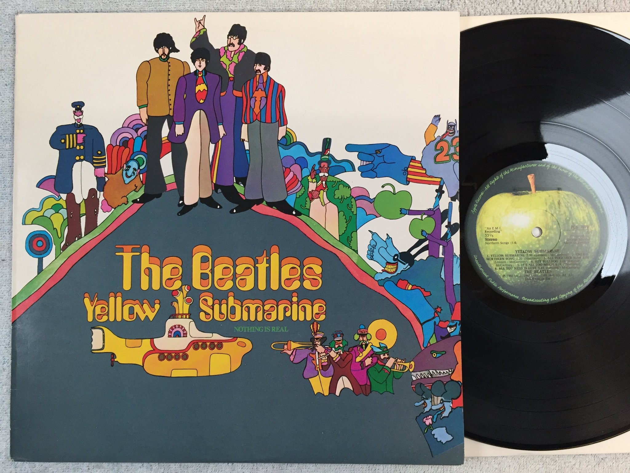 Omslagsbild för skivan THE BEATLES yellow submarine LP re NCB APPLE PCS 7070